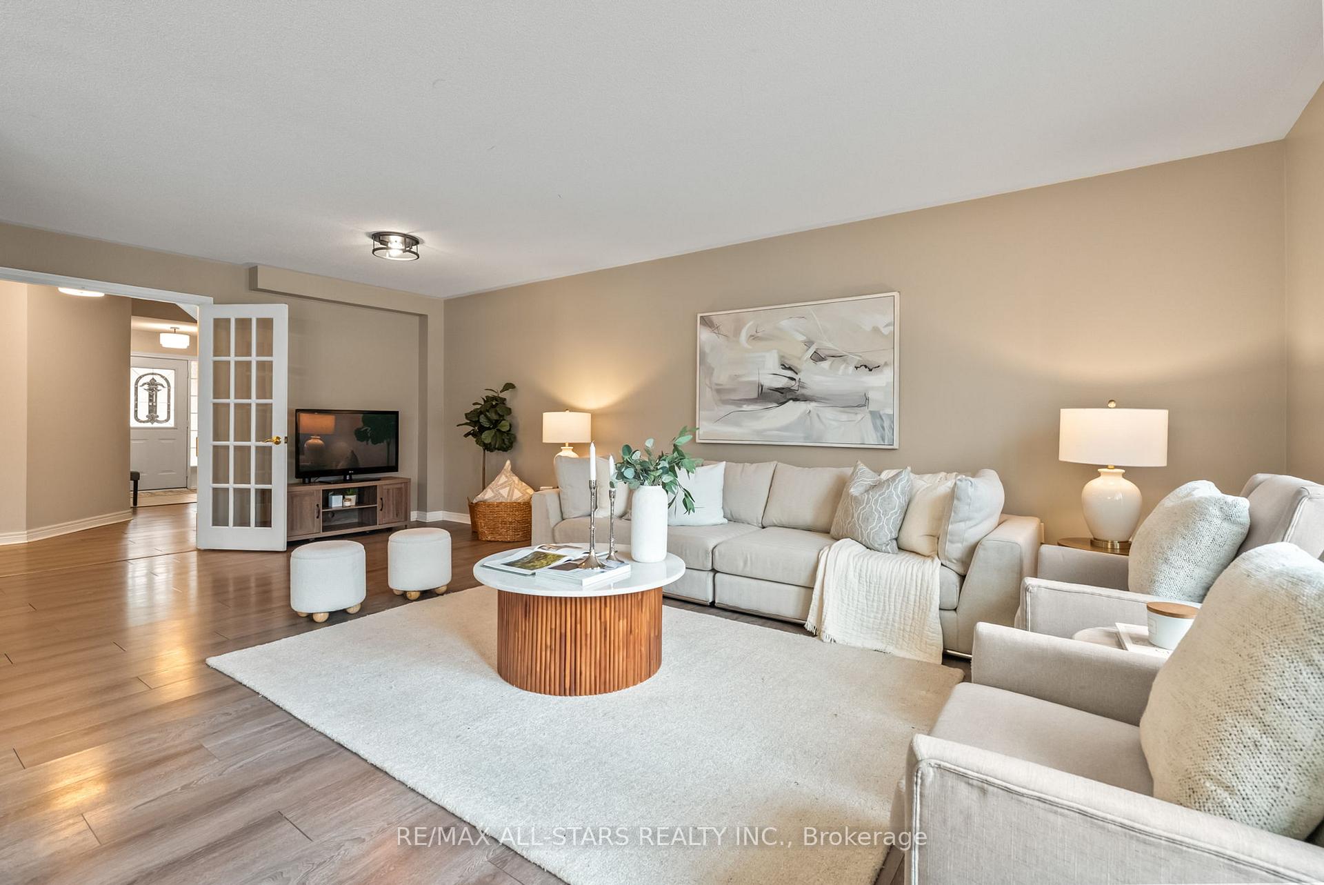 Photo 6 of 69 Oakside Drive, Uxbridge — HOMEH