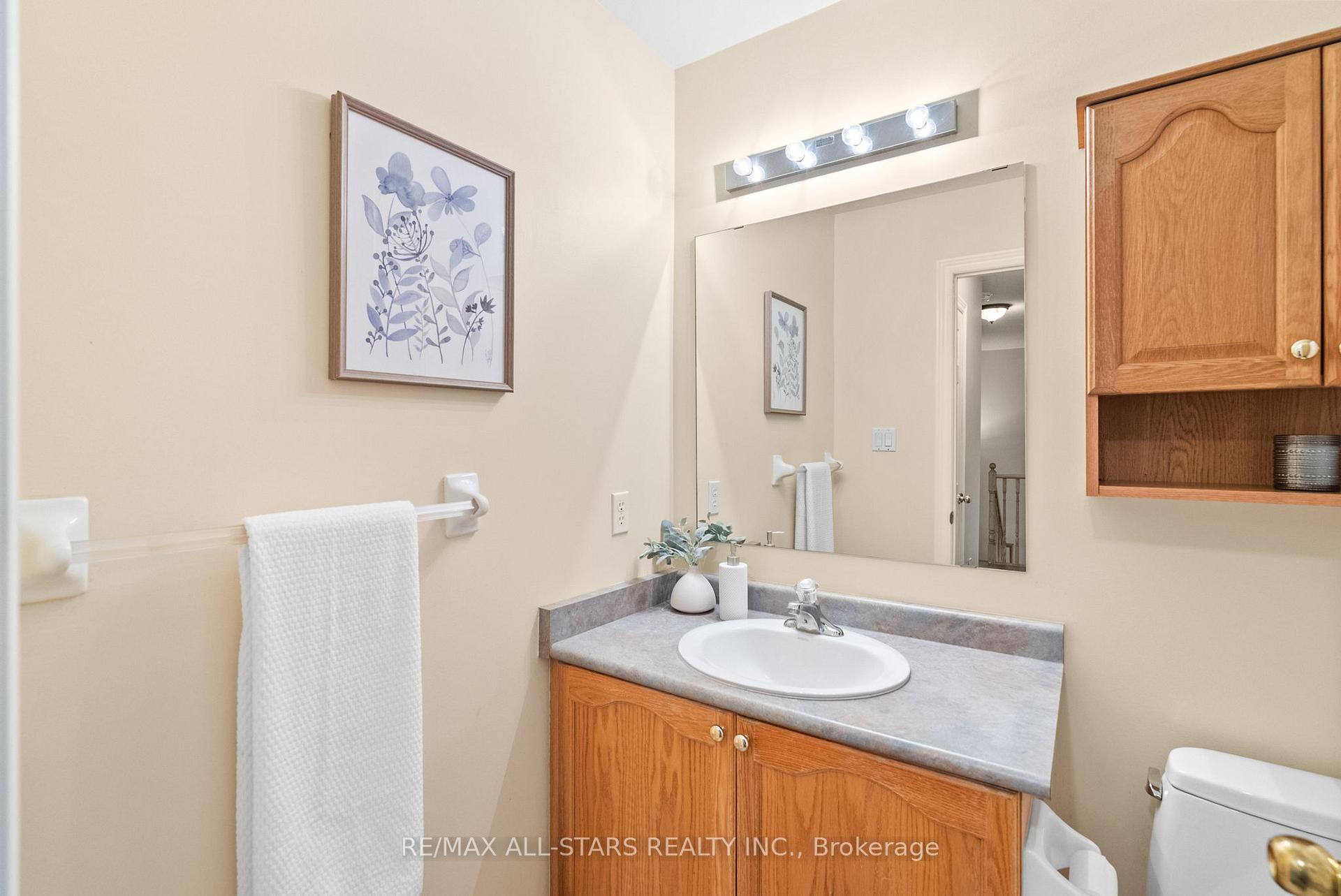 Photo 23 of 69 Oakside Drive, Uxbridge — HOMEH