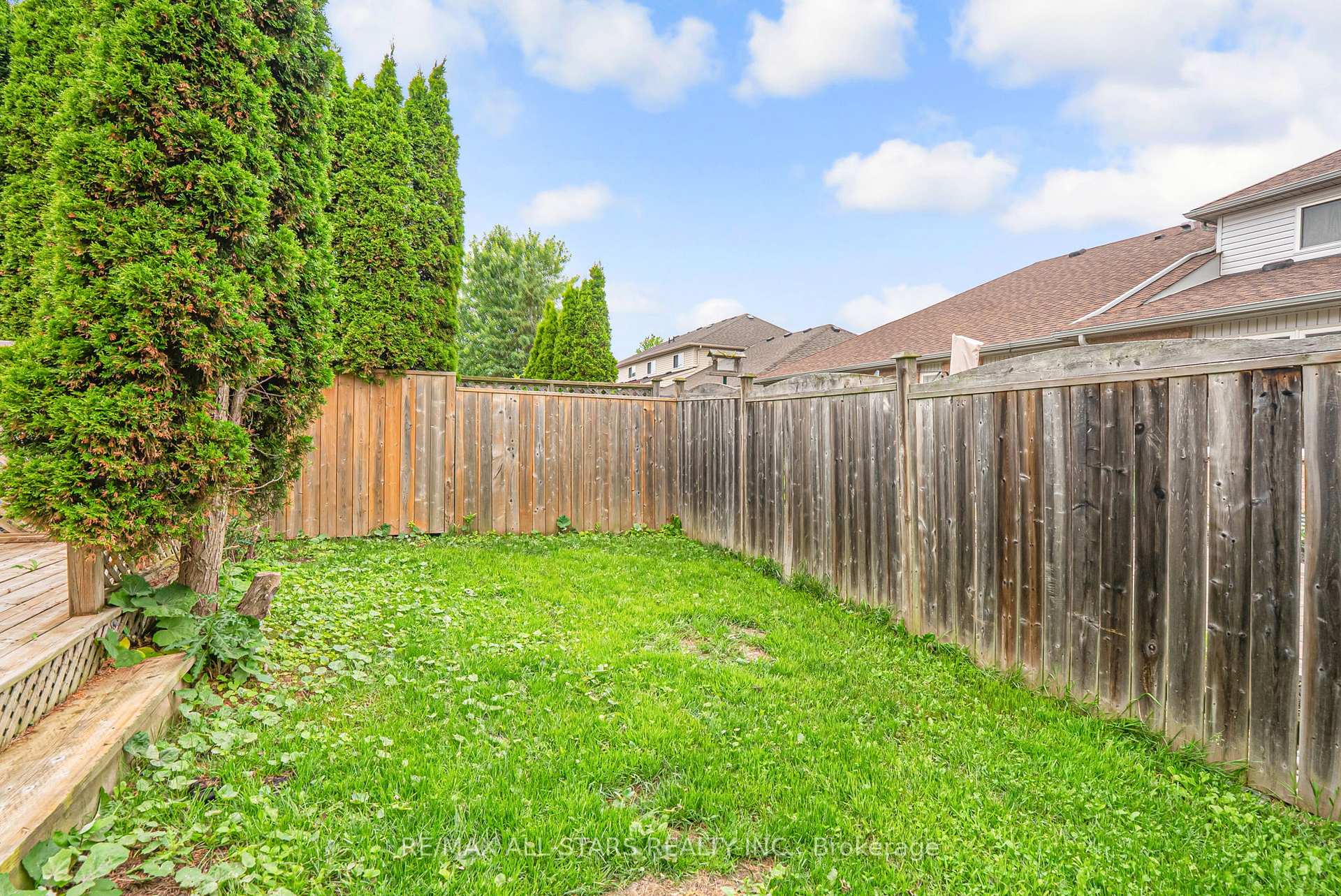 Photo 31 of 69 Oakside Drive, Uxbridge — HOMEH
