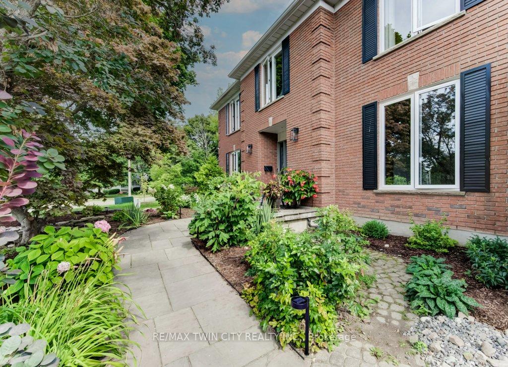 Photo 4 of 489 Branstone Drive, Waterloo — HOMEH