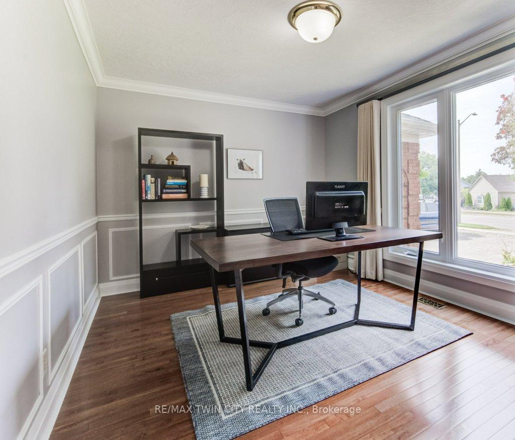 Photo 10 of 489 Branstone Drive, Waterloo — HOMEH