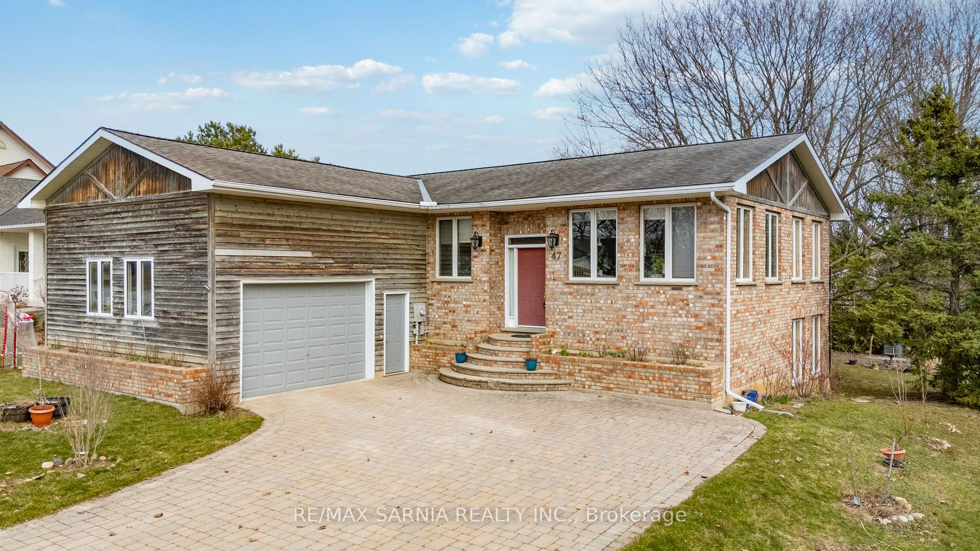 Photo 1 of 47 Sunset Avenue, Warwick, Watford — HOMEH