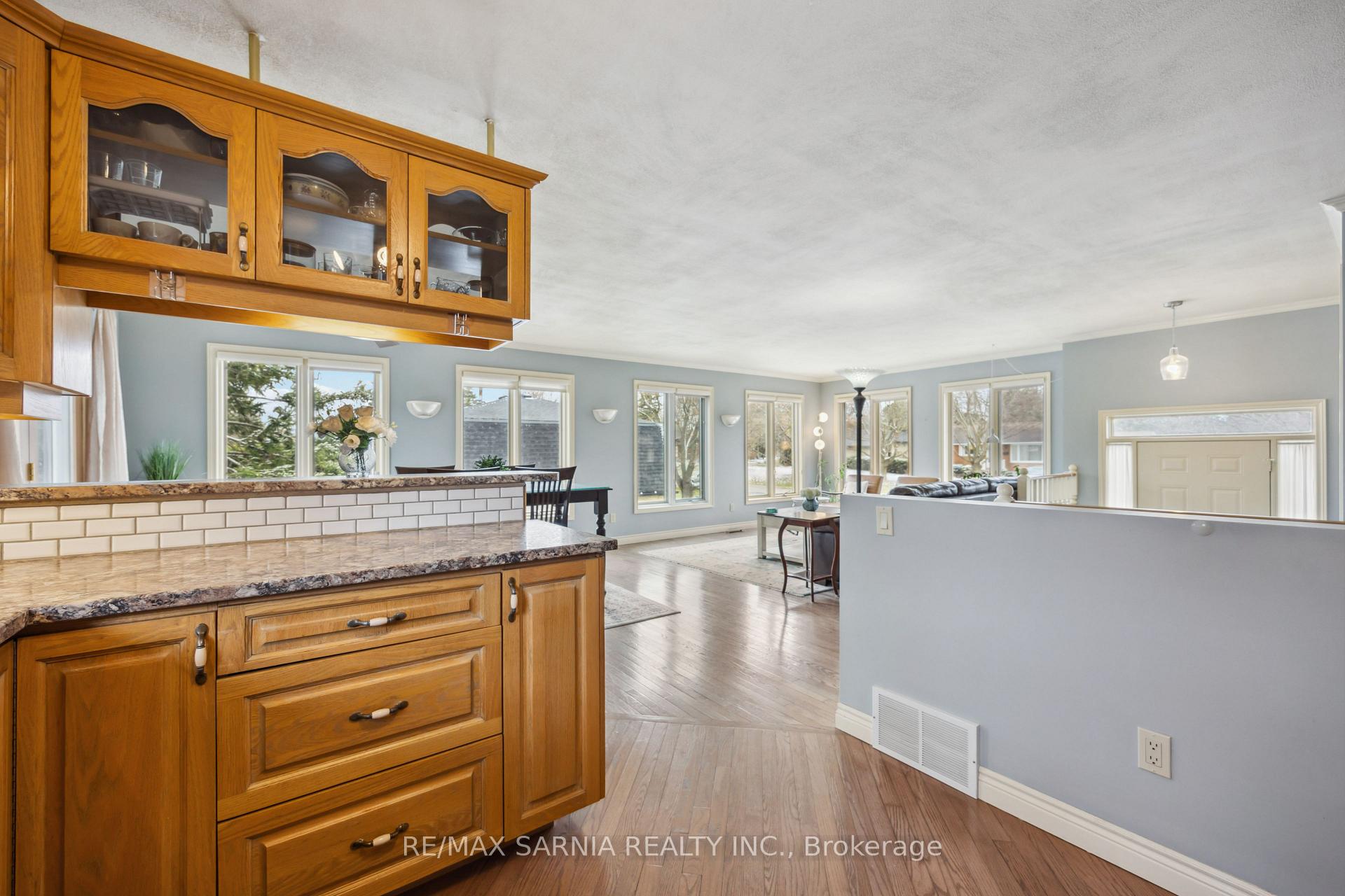 Photo 9 of 47 Sunset Avenue, Warwick, Watford — HOMEH