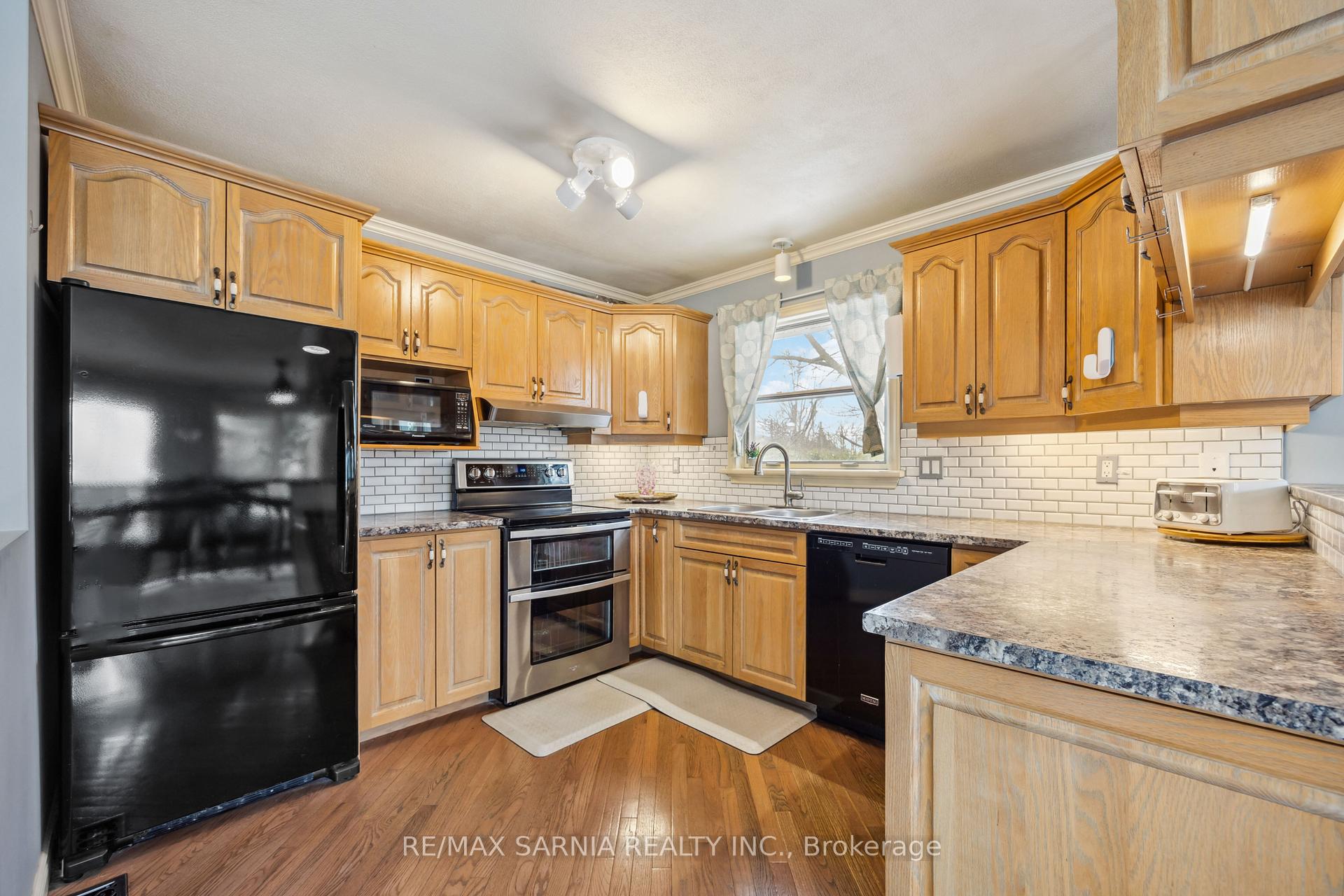 Photo 10 of 47 Sunset Avenue, Warwick, Watford — HOMEH
