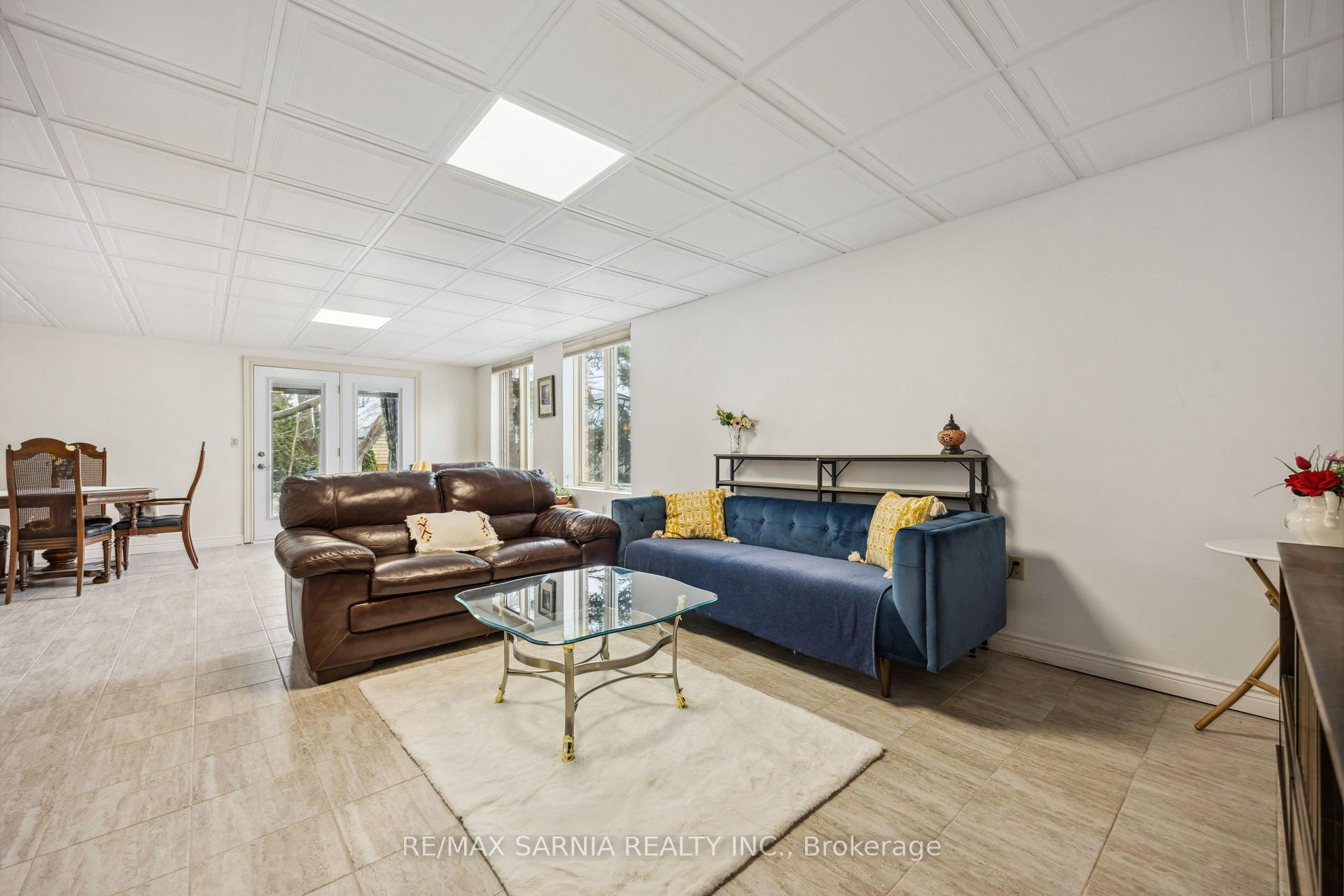 Photo 24 of 47 Sunset Avenue, Warwick, Watford — HOMEH