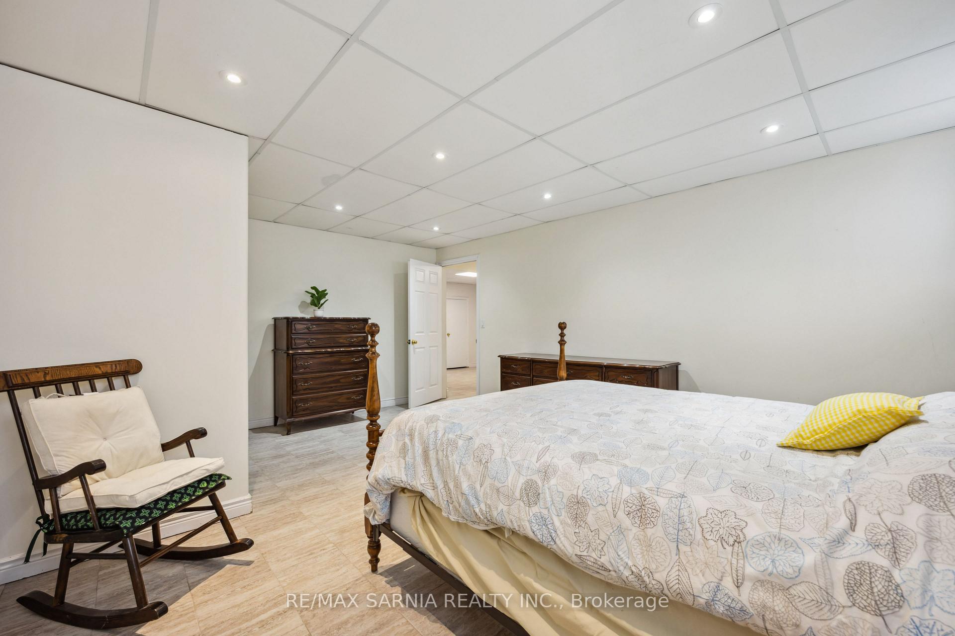 Photo 31 of 47 Sunset Avenue, Warwick, Watford — HOMEH