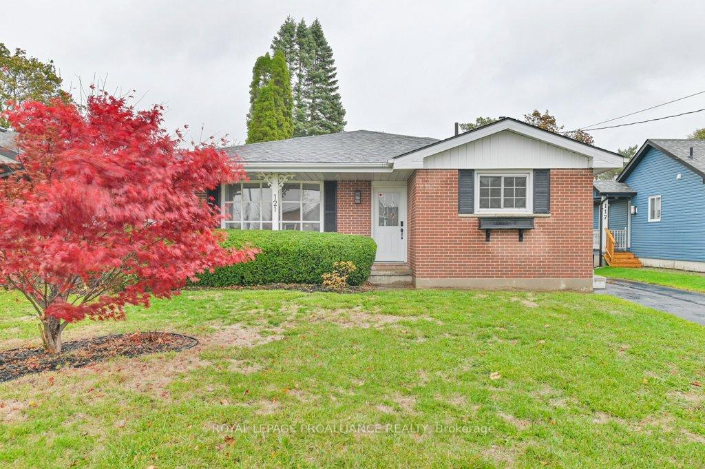 Photo 29 of 121 Palmer Road, Belleville, Belleville Ward — HOMEH