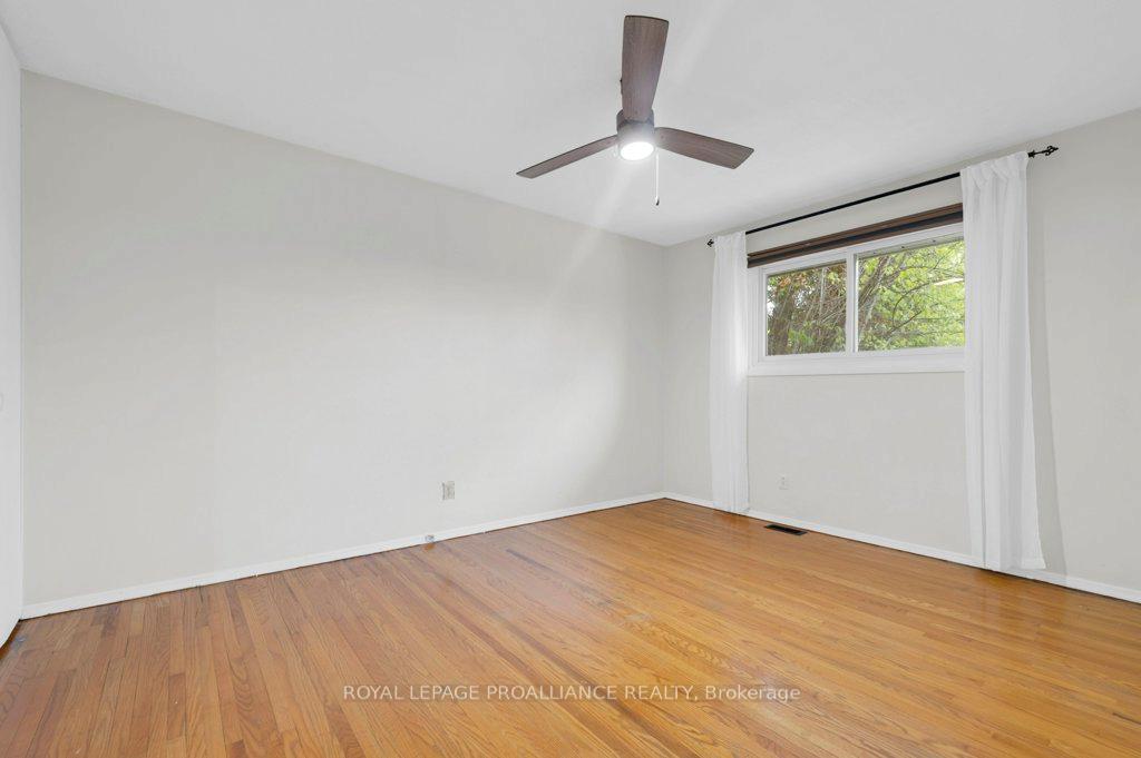 Photo 16 of 121 Palmer Road, Belleville, Belleville Ward — HOMEH