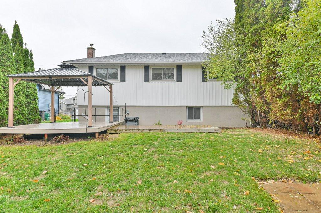 Photo 30 of 121 Palmer Road, Belleville, Belleville Ward — HOMEH