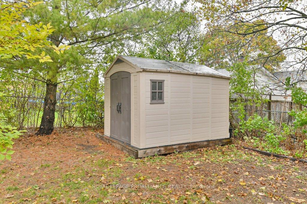 Photo 37 of 121 Palmer Road, Belleville, Belleville Ward — HOMEH