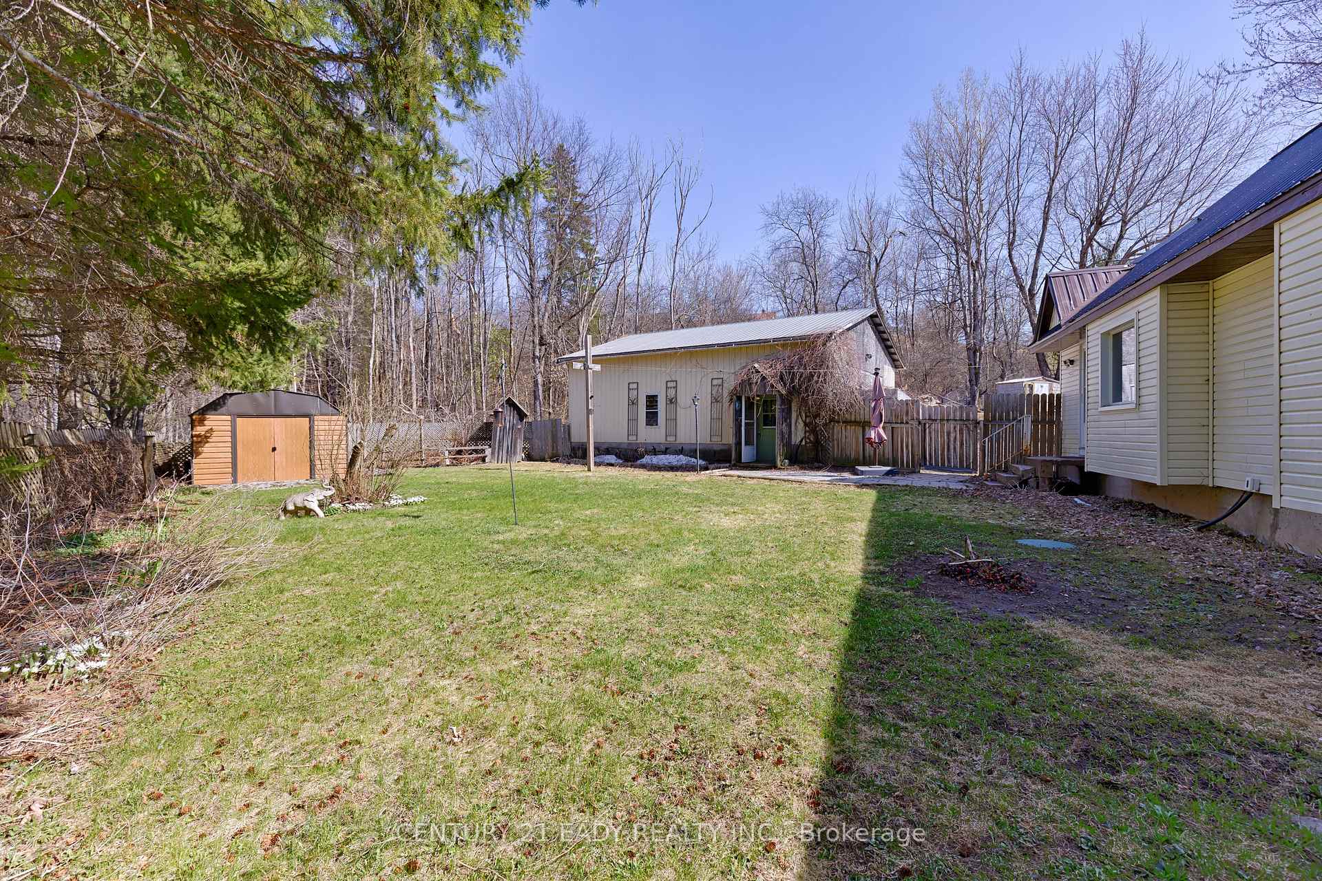 Photo 4 of 63 Sebastopol Drive, Bonnechere Valley, Eganville/Bonnechere Twp — HOMEH