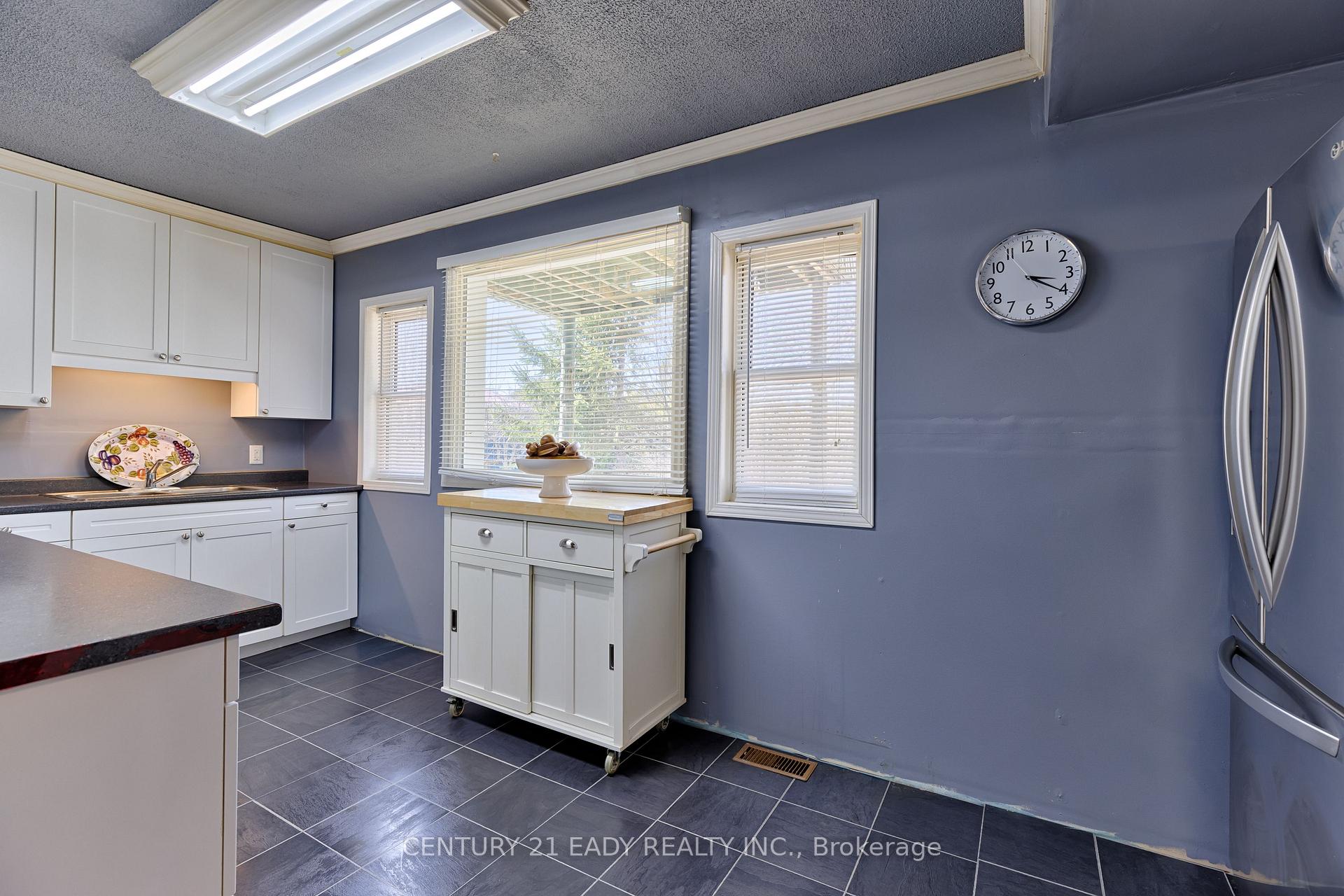 Photo 10 of 63 Sebastopol Drive, Bonnechere Valley, Eganville/Bonnechere Twp — HOMEH