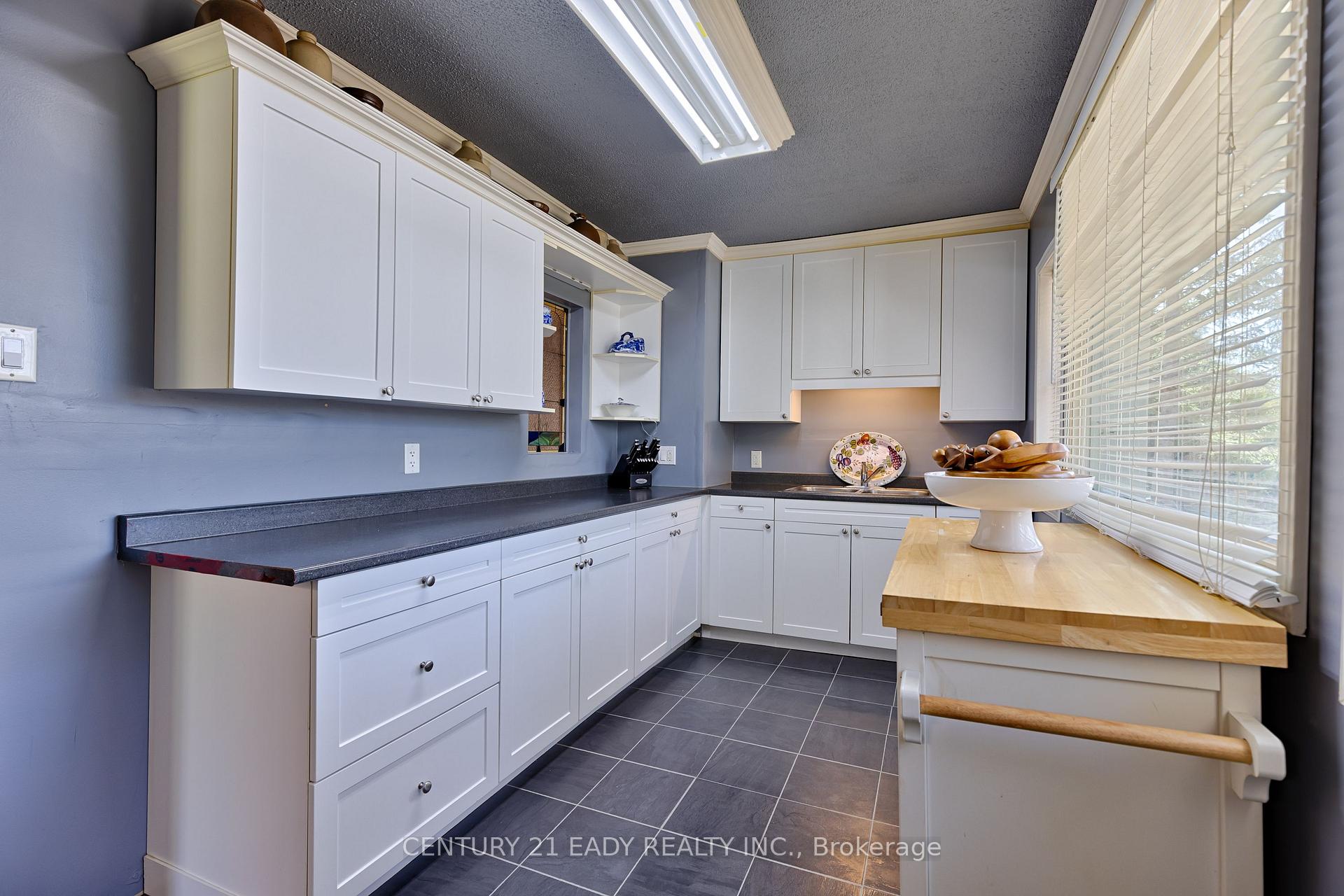 Photo 12 of 63 Sebastopol Drive, Bonnechere Valley, Eganville/Bonnechere Twp — HOMEH