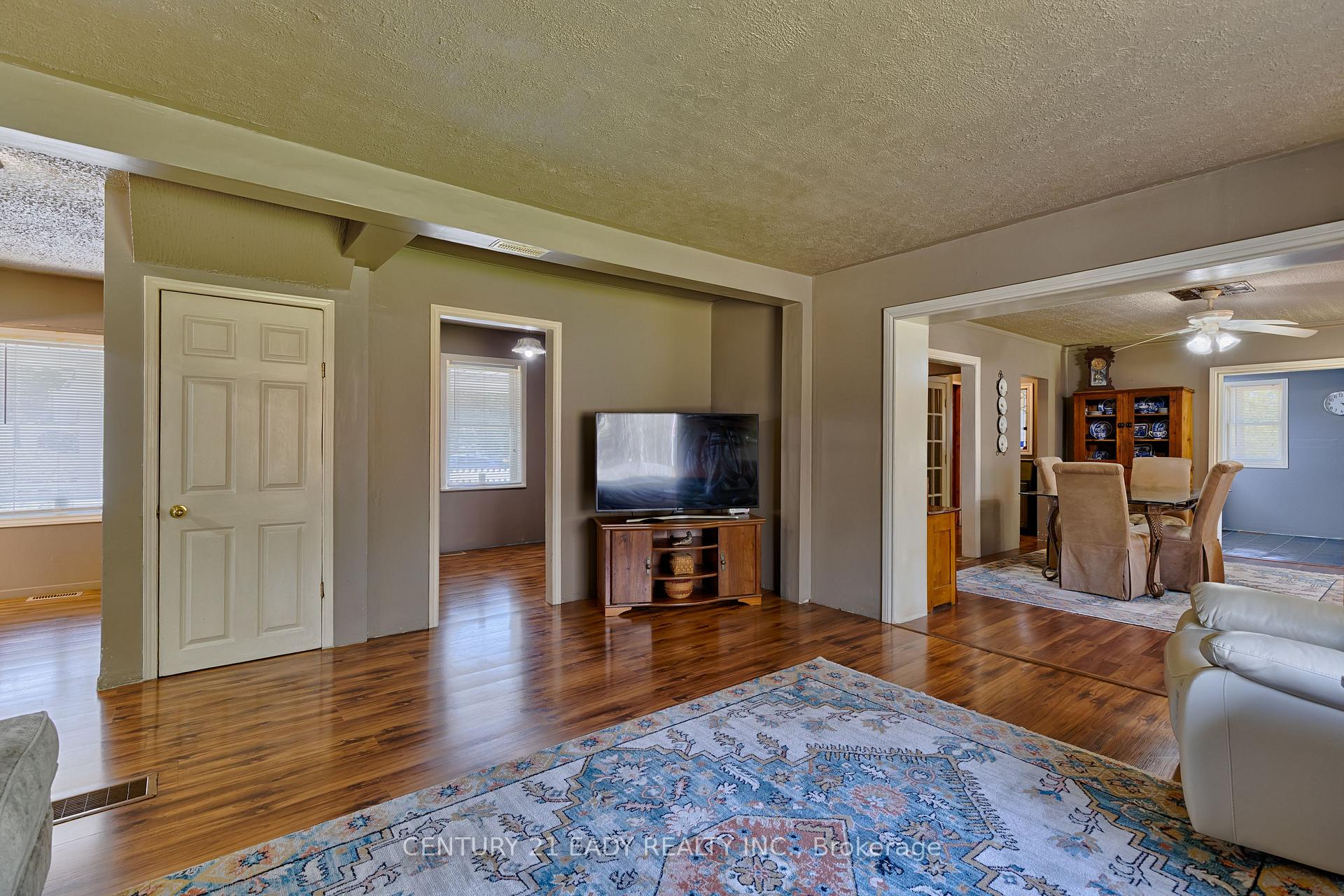 Photo 34 of 63 Sebastopol Drive, Bonnechere Valley, Eganville/Bonnechere Twp — HOMEH
