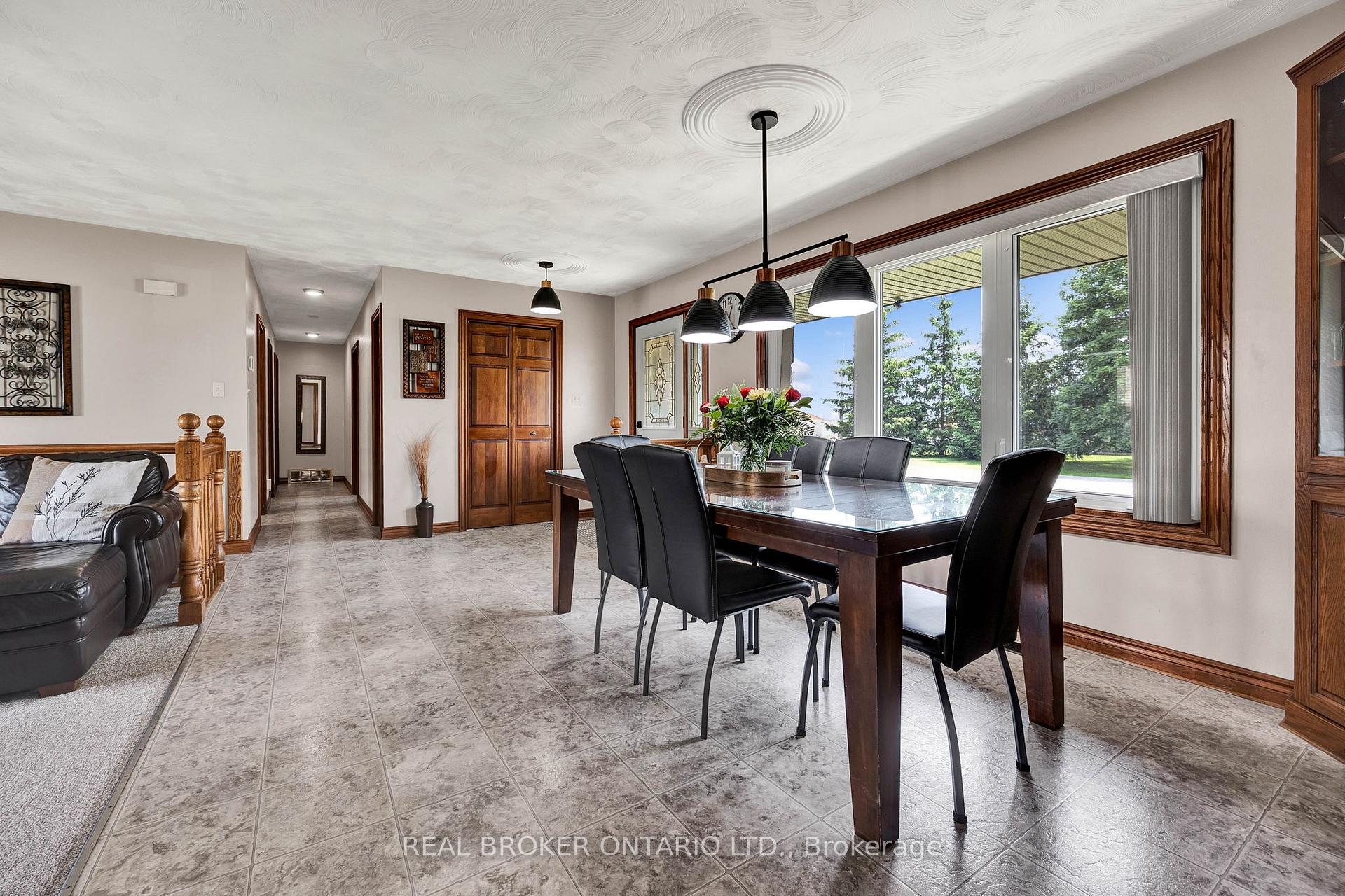 Photo 9 of 1 Shantz Place, Wellesley — HOMEH