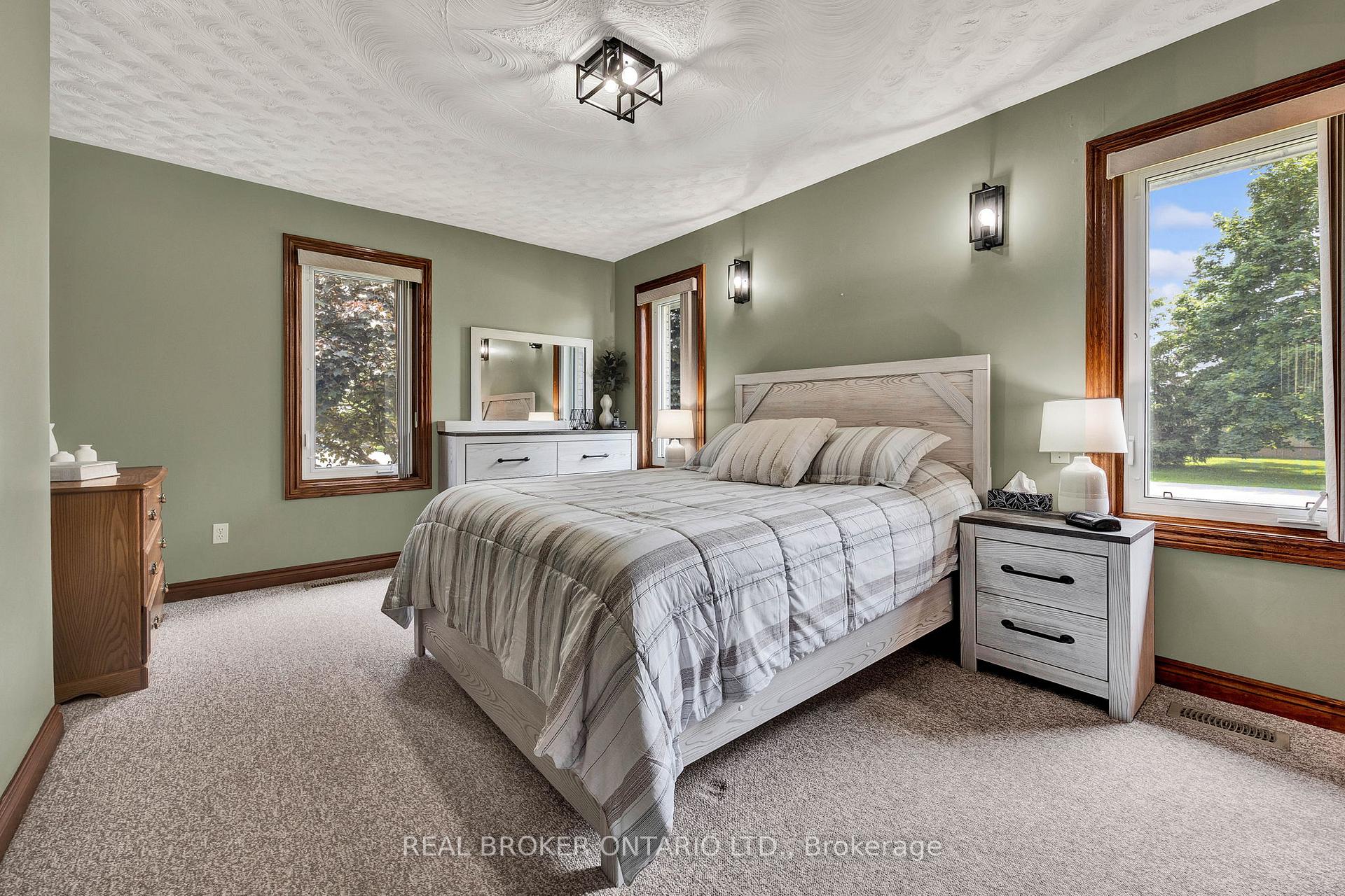 Photo 15 of 1 Shantz Place, Wellesley — HOMEH