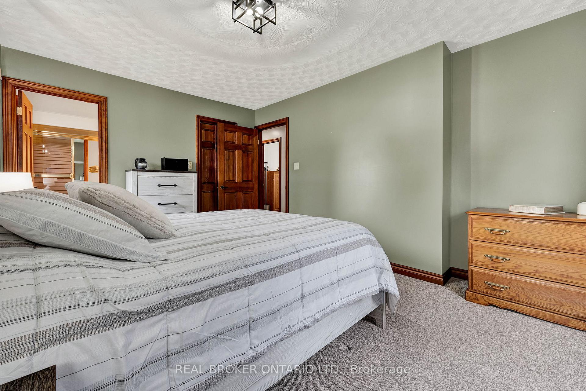 Photo 16 of 1 Shantz Place, Wellesley — HOMEH