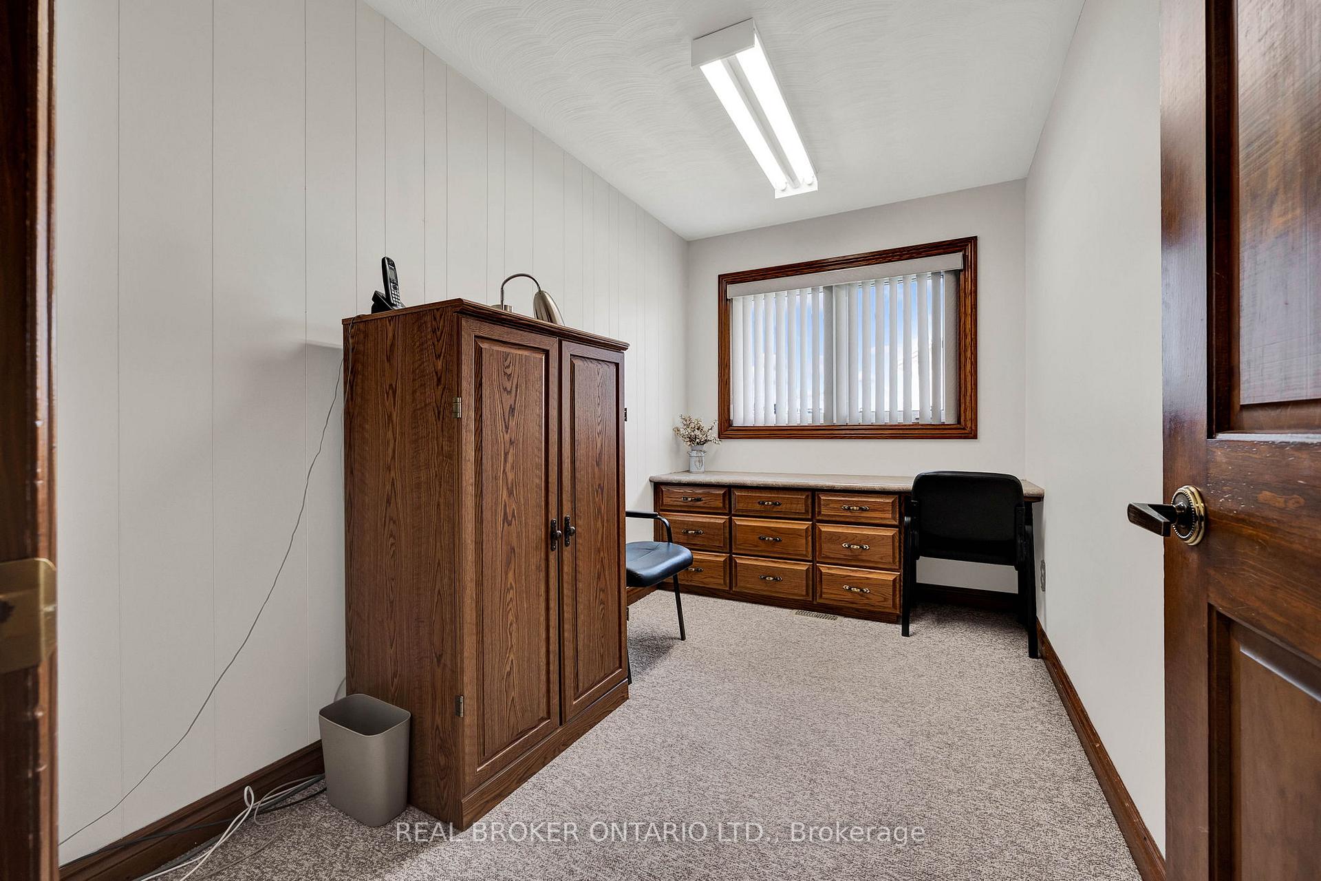 Photo 24 of 1 Shantz Place, Wellesley — HOMEH