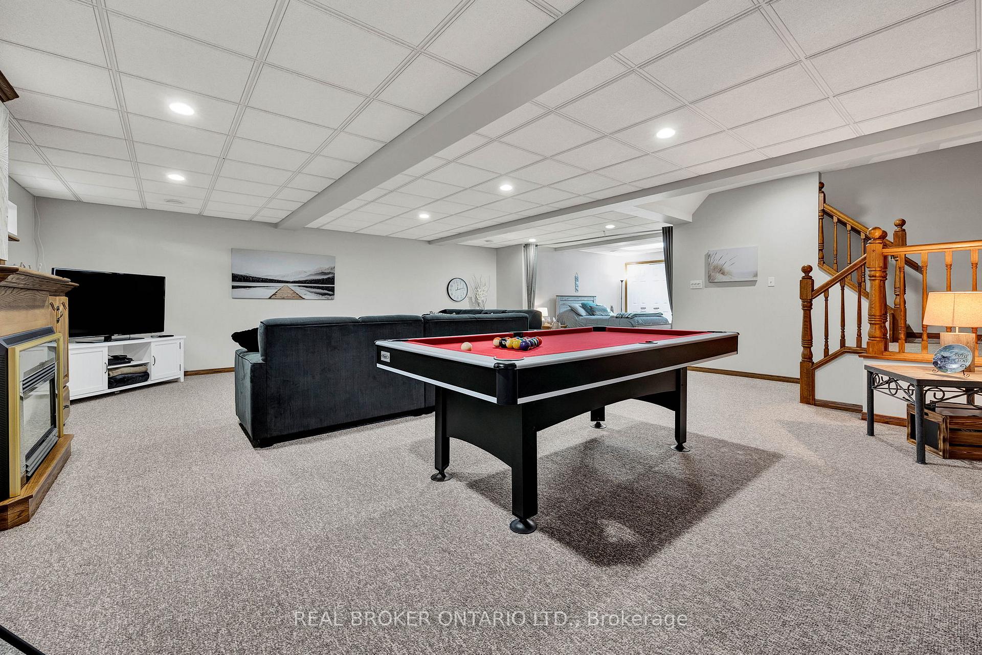 Photo 27 of 1 Shantz Place, Wellesley — HOMEH