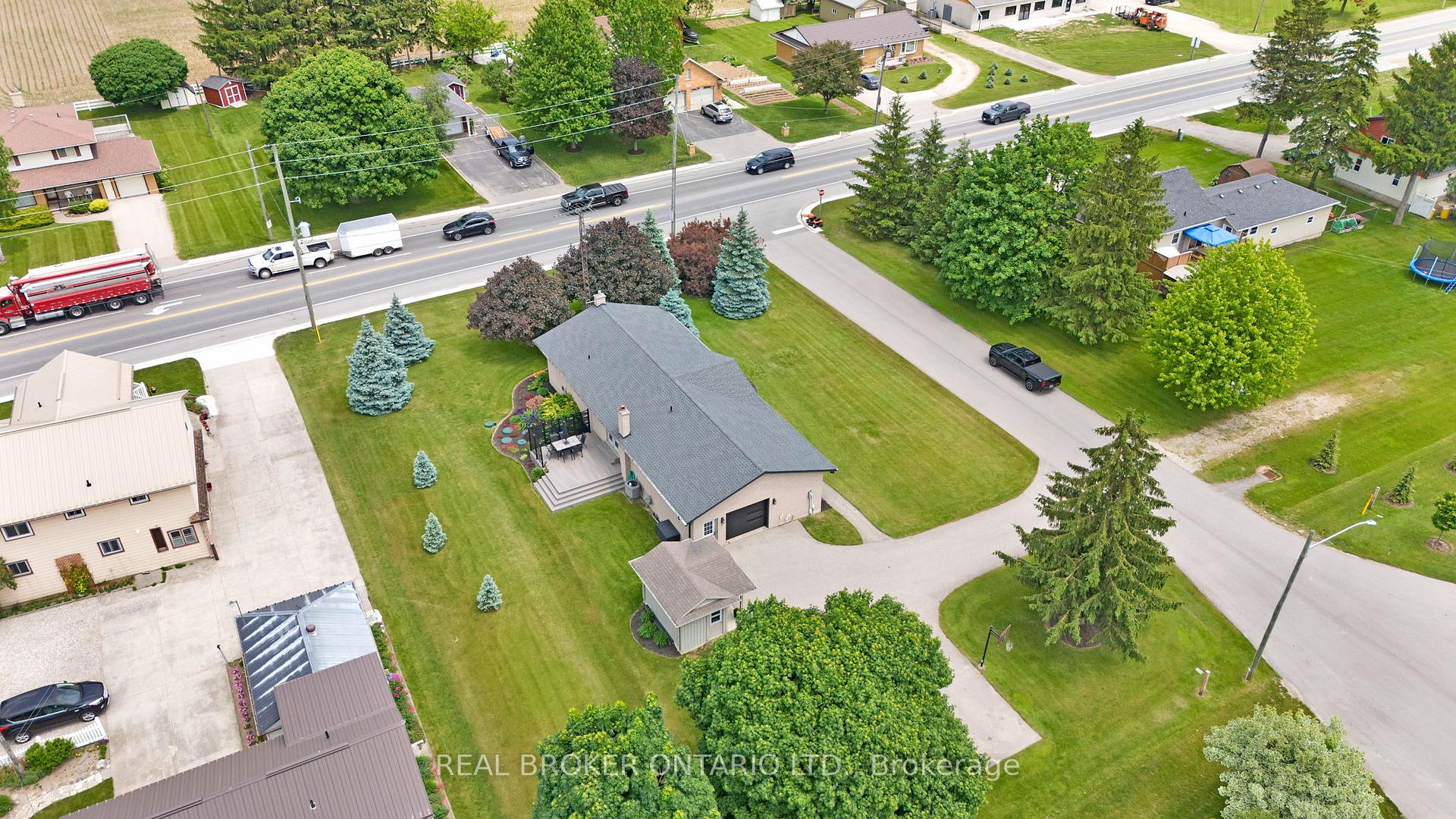 Photo 32 of 1 Shantz Place, Wellesley — HOMEH