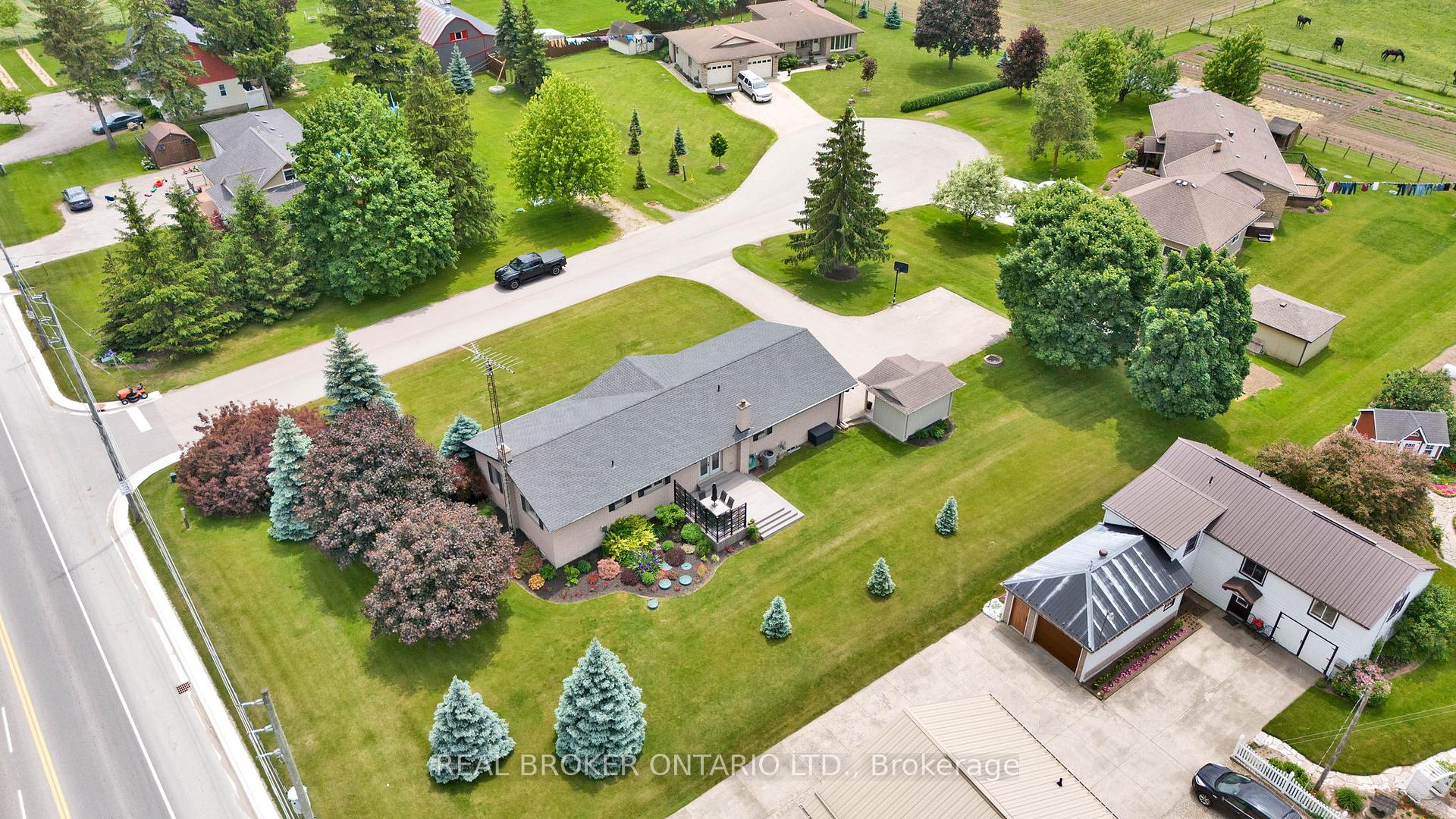 Photo 33 of 1 Shantz Place, Wellesley — HOMEH