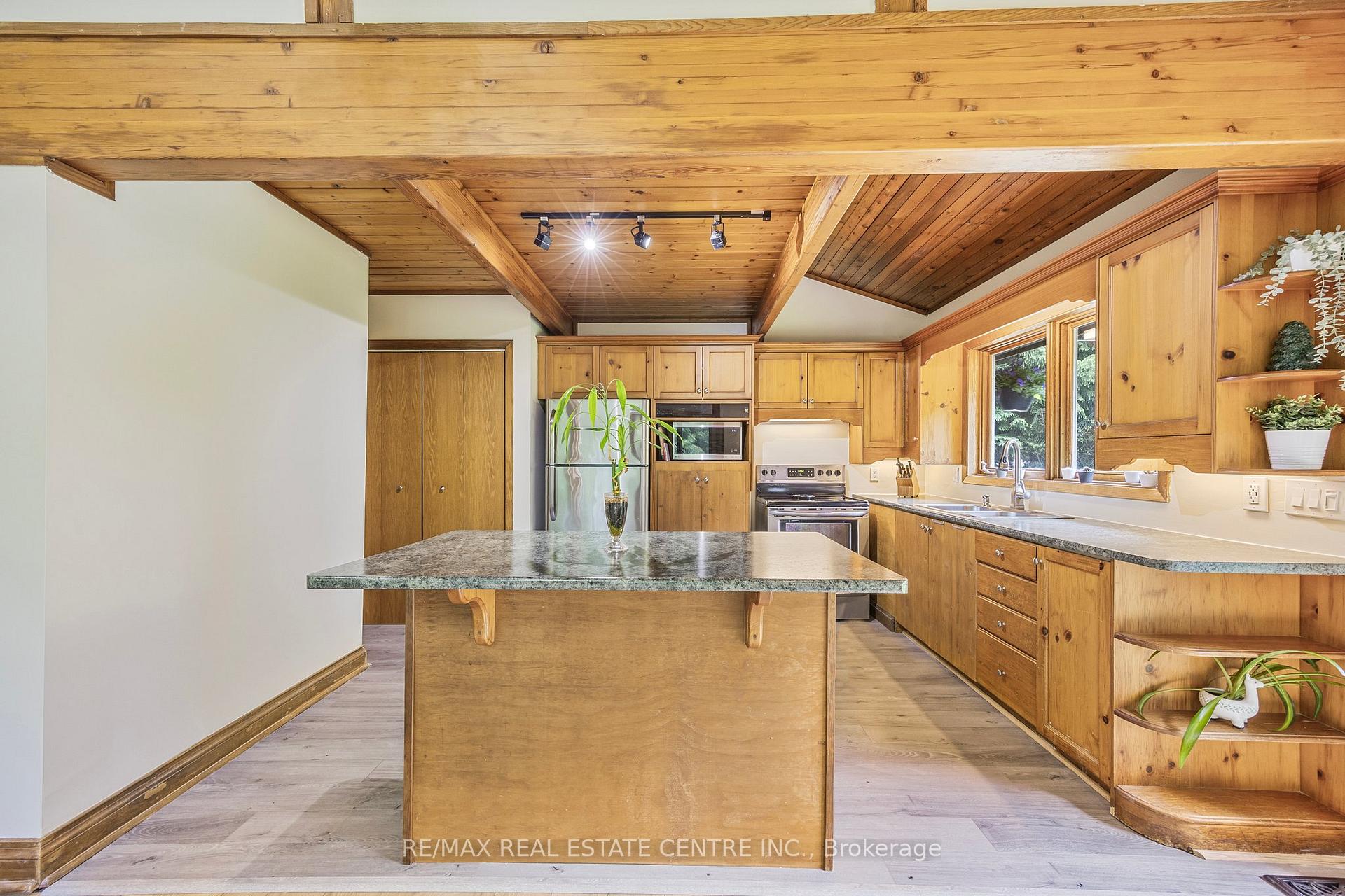 Photo 14 of 293432 Eighth Line, Amaranth, Rural Amaranth — HOMEH