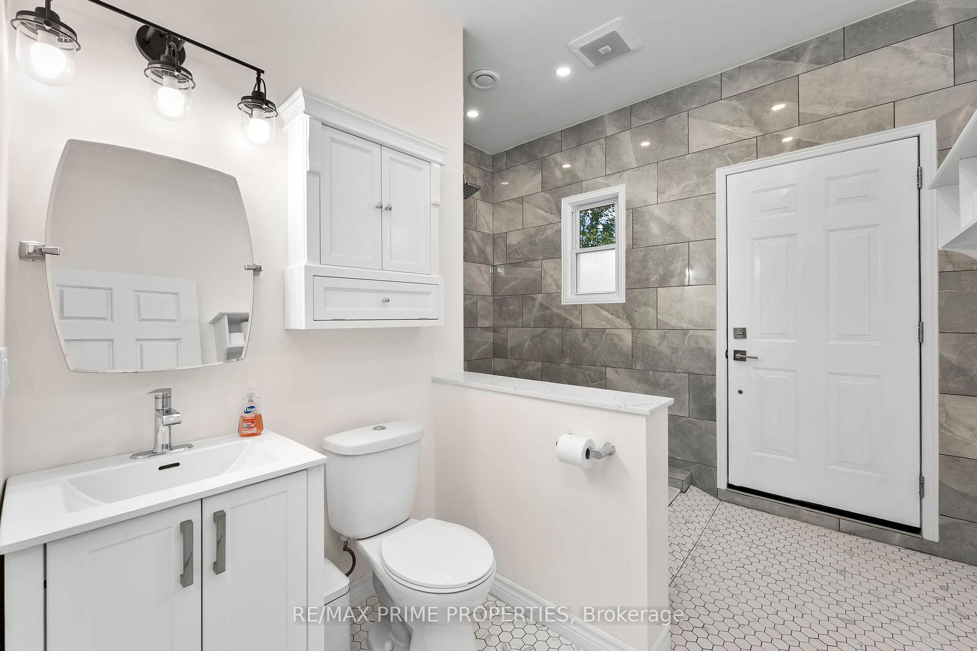 Photo 18 of 292 Zephyr Road, Uxbridge, Rural Uxbridge — HOMEH