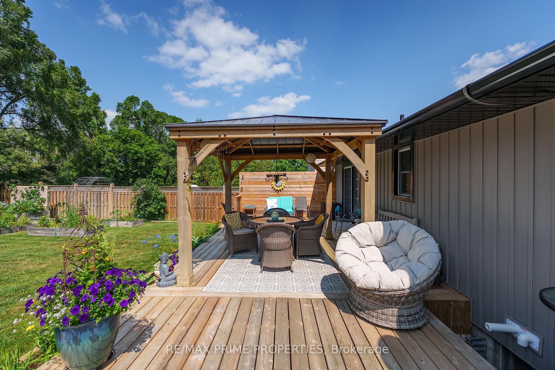 Photo 23 of 292 Zephyr Road, Uxbridge, Rural Uxbridge — HOMEH