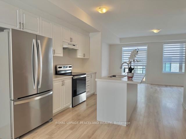 Photo 4 of 136 Rattenbury Road, Vaughan, Patterson — HOMEH
