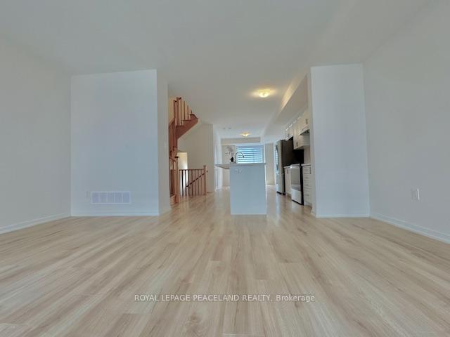 Photo 8 of 136 Rattenbury Road, Vaughan, Patterson — HOMEH
