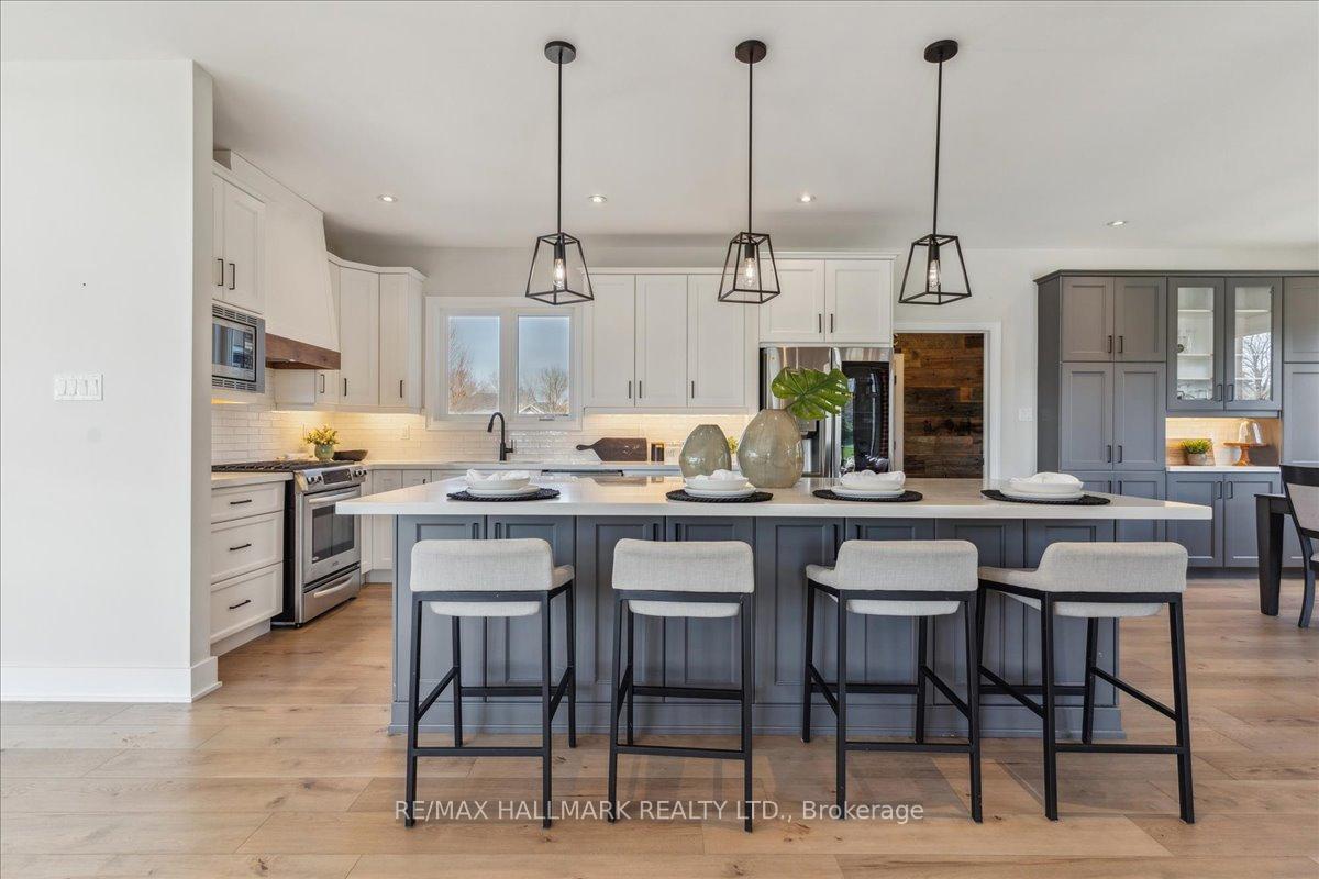 Photo 9 of 16 Goodwood Street, Uxbridge, Rural Uxbridge — HOMEH