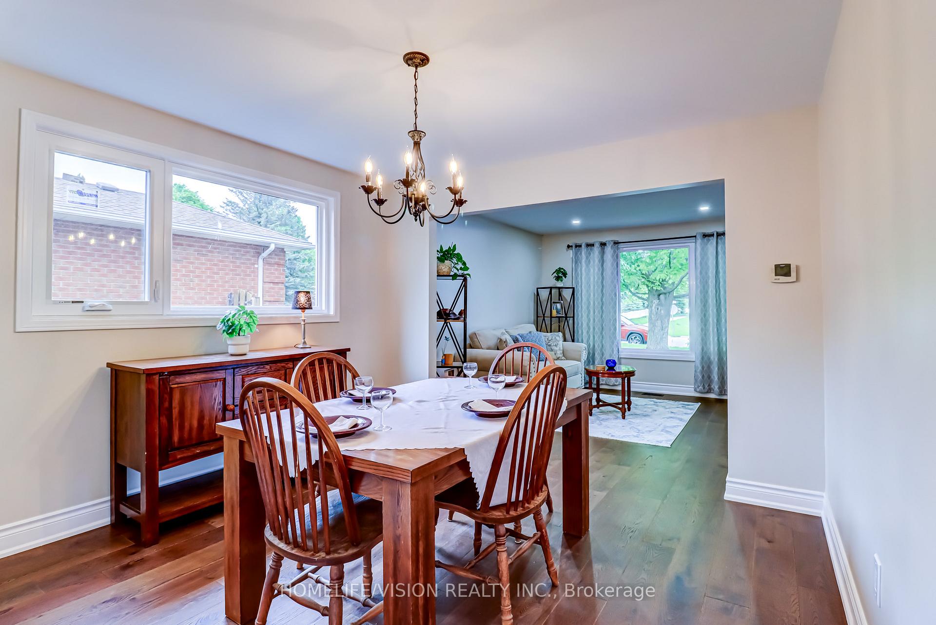 Photo 9 of 66 Munro Crescent, Uxbridge — HOMEH