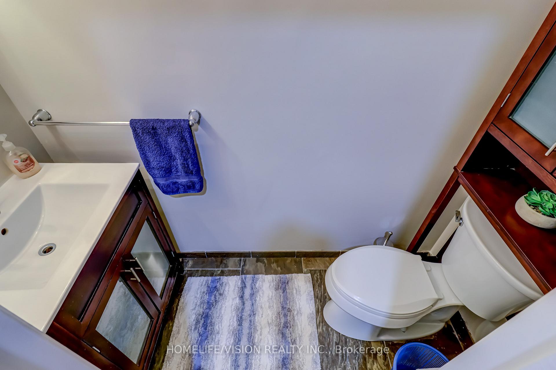 Photo 13 of 66 Munro Crescent, Uxbridge — HOMEH