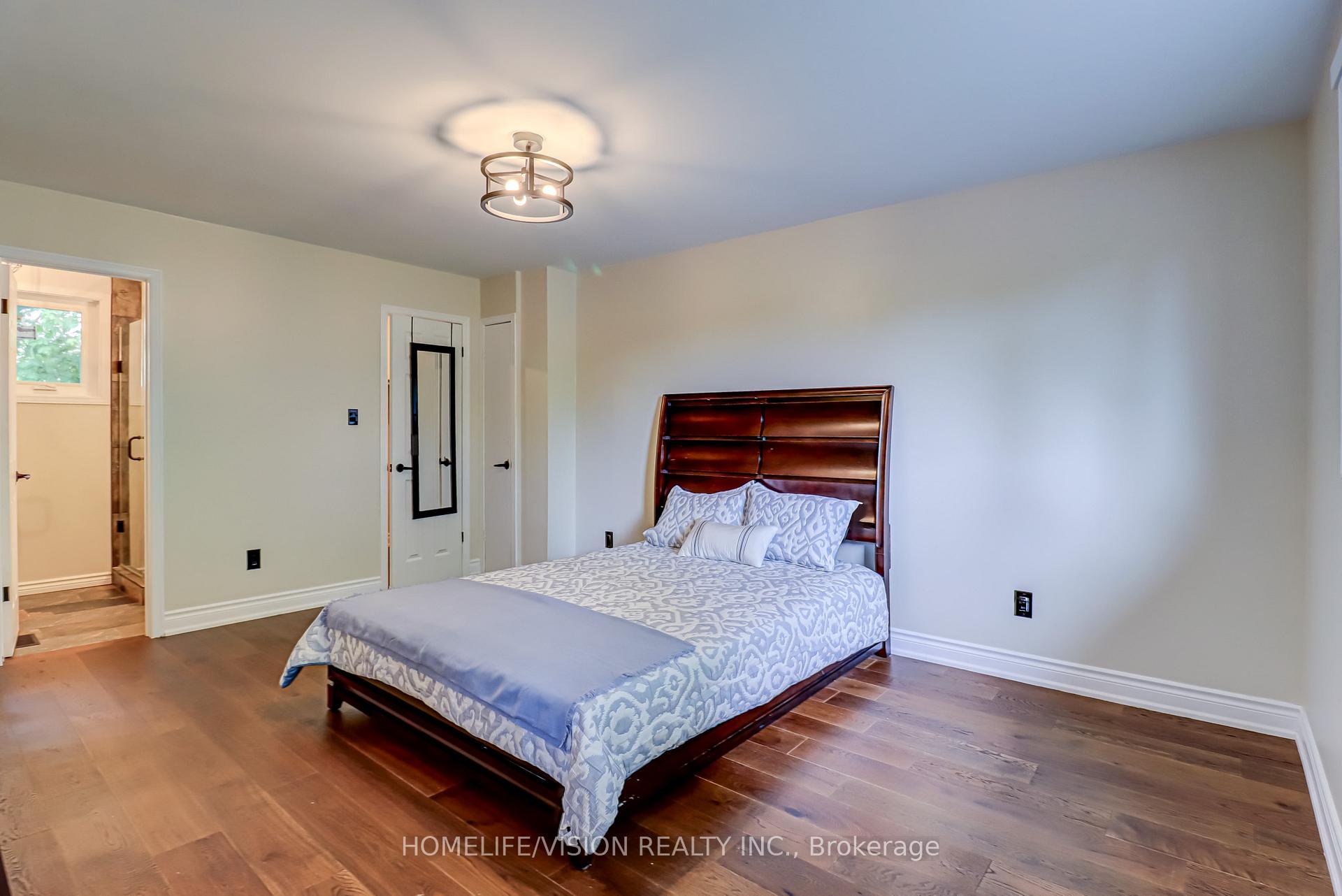 Photo 18 of 66 Munro Crescent, Uxbridge — HOMEH