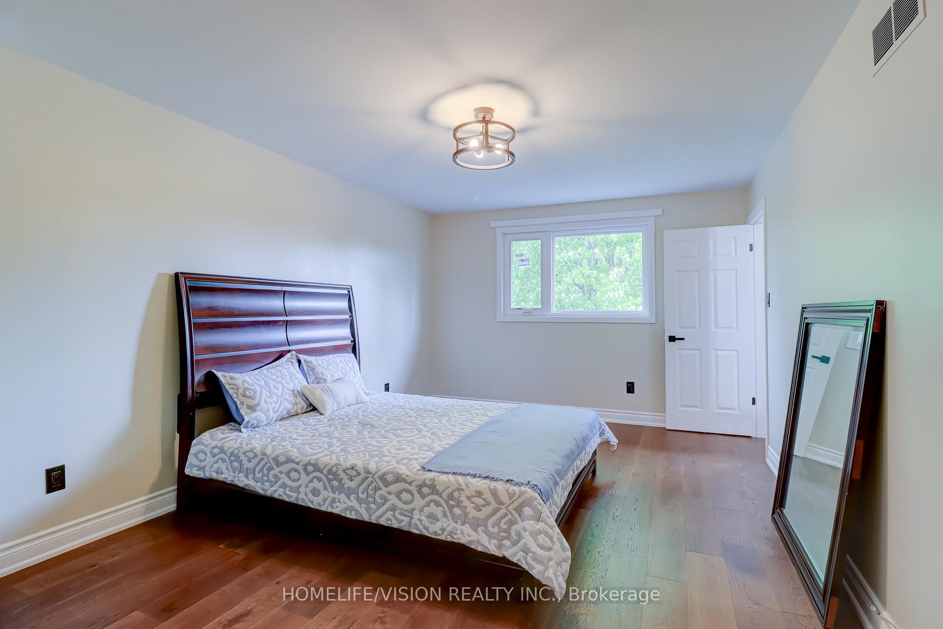 Photo 19 of 66 Munro Crescent, Uxbridge — HOMEH