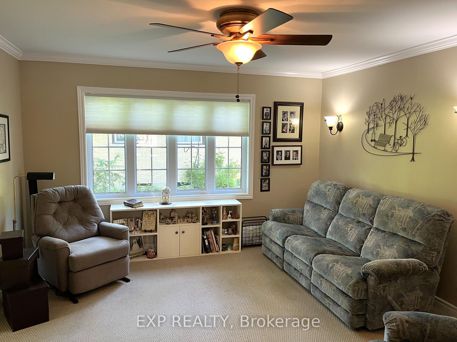 Photo 13 of 414 Simcoe St Street, Warwick, Watford — HOMEH