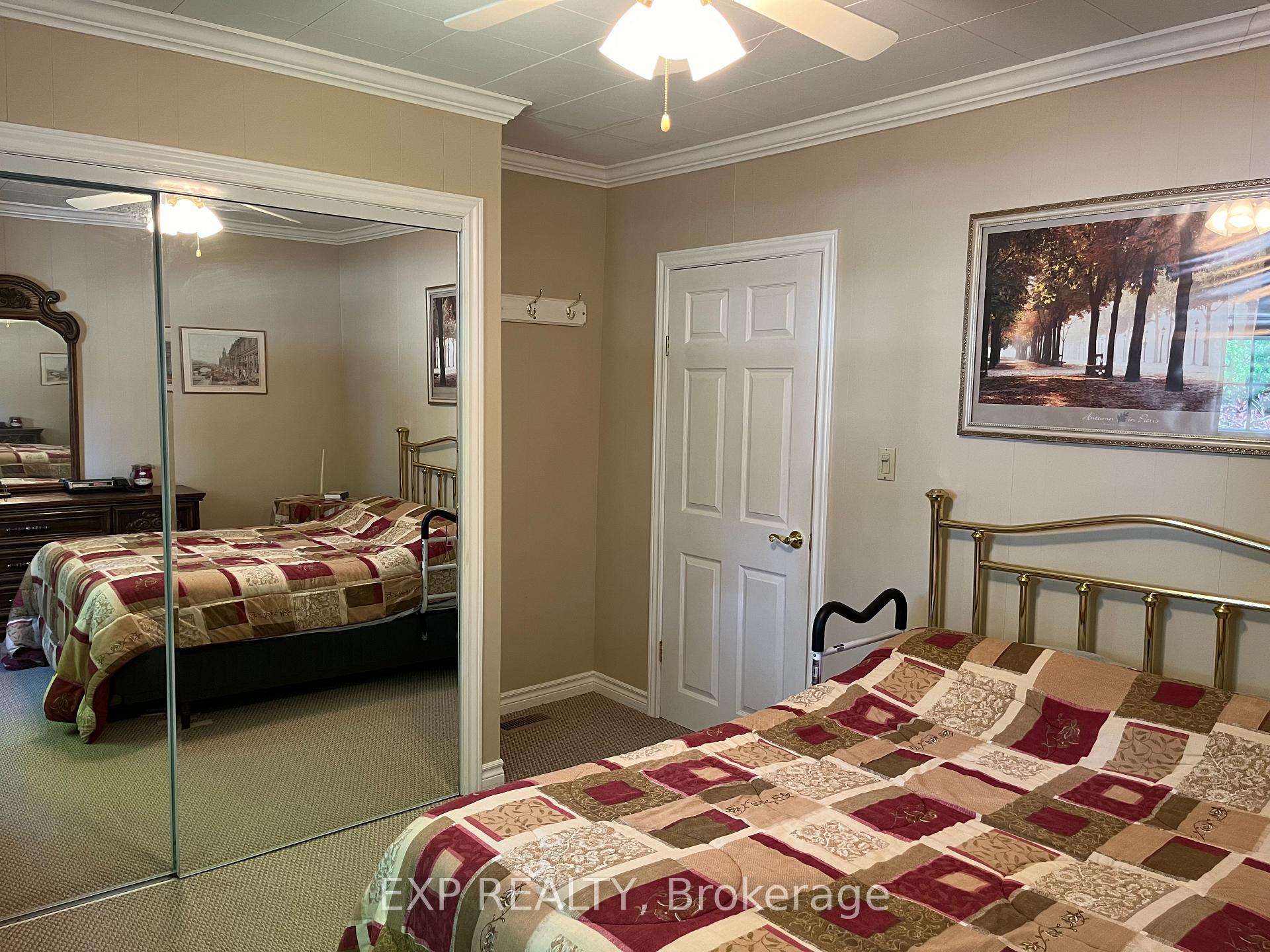 Photo 17 of 414 Simcoe St Street, Warwick, Watford — HOMEH