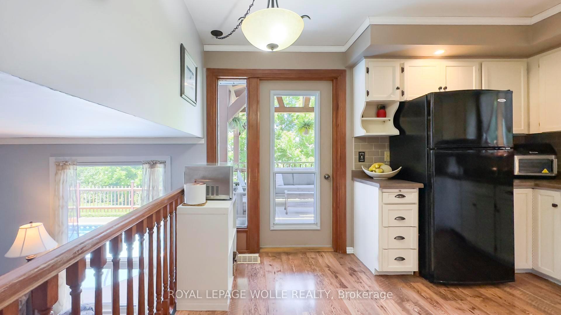 Photo 16 of 1061 Henry Street, Wellesley — HOMEH