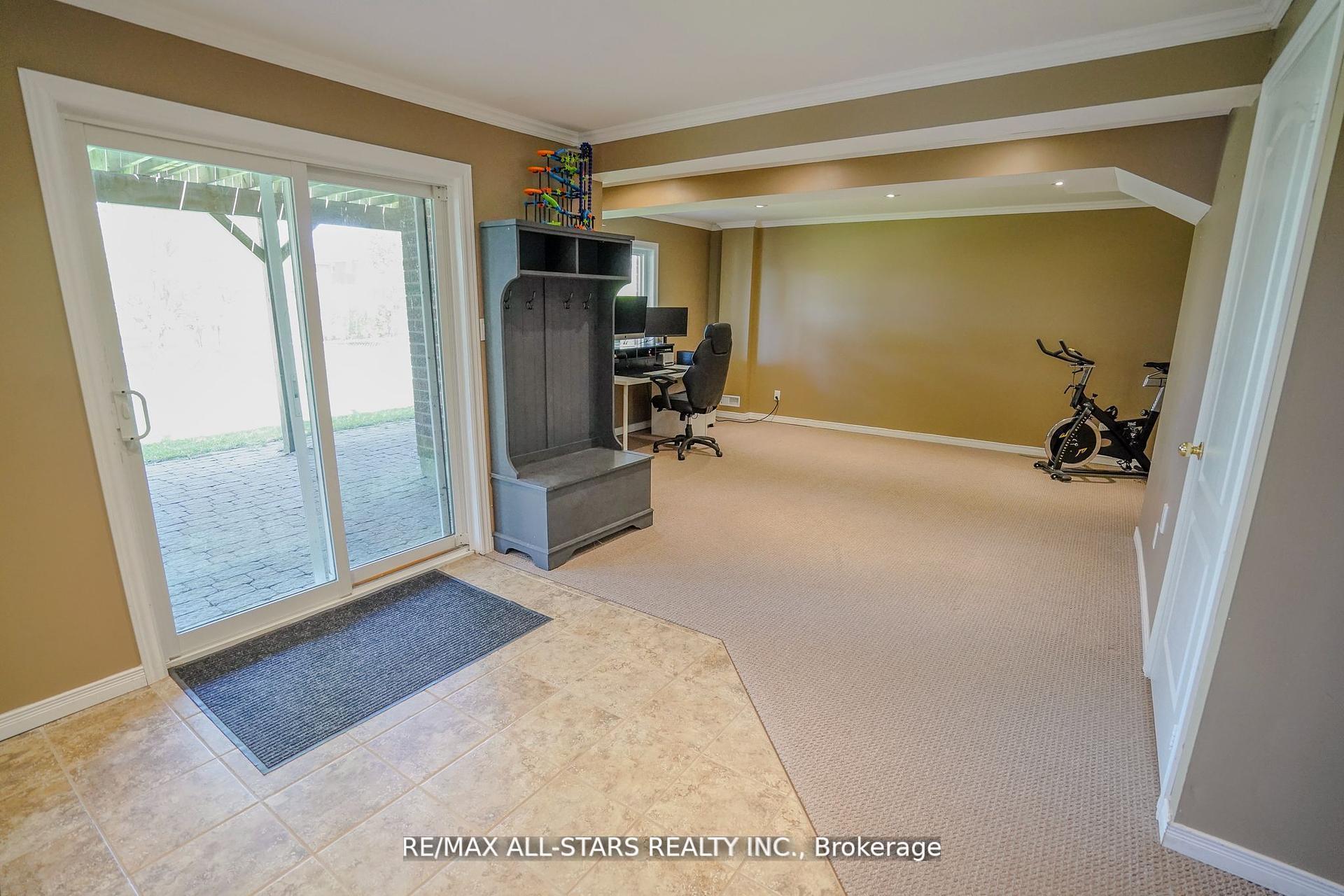 Photo 11 of 3 Furlan Court, Uxbridge — HOMEH