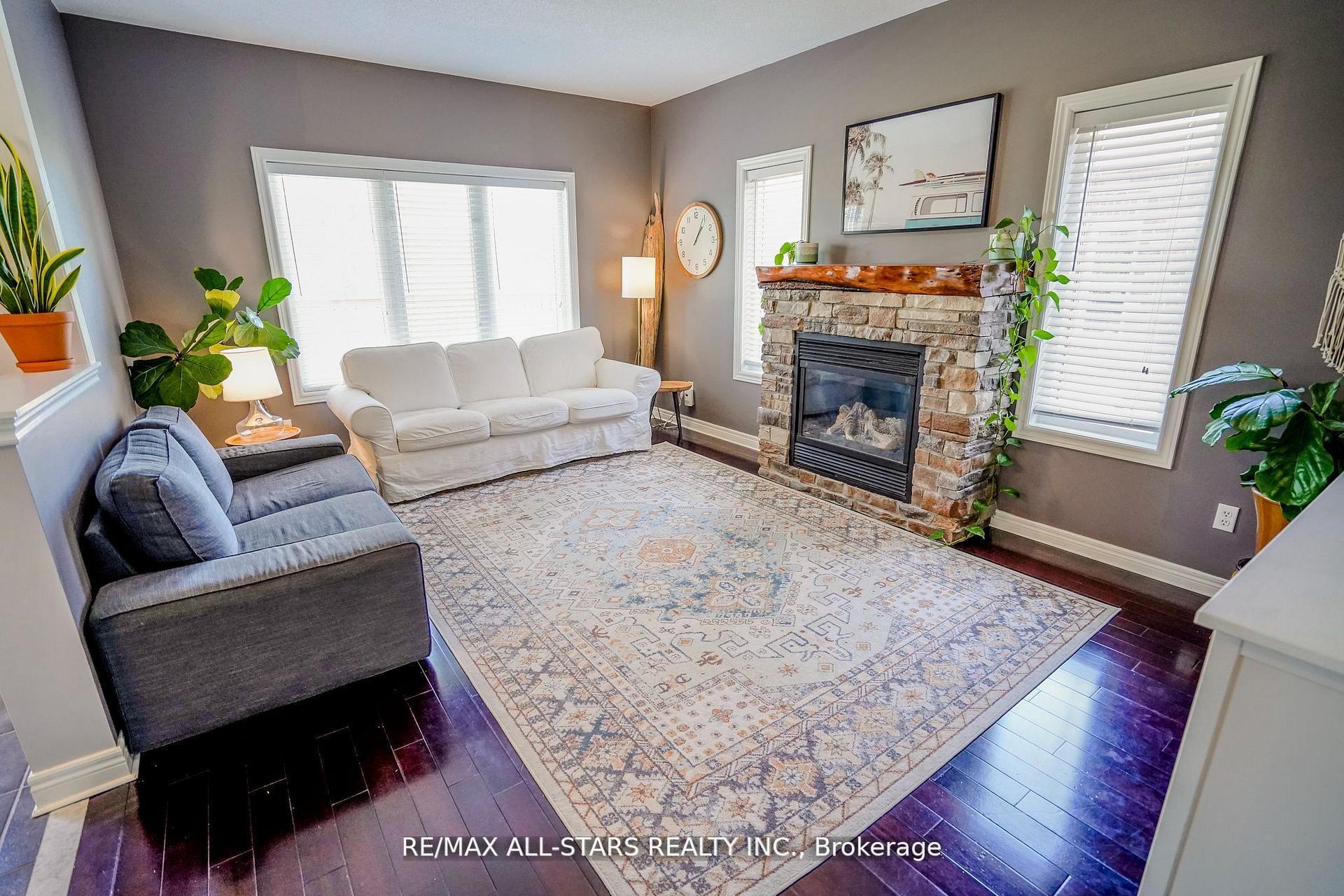 Photo 12 of 3 Furlan Court, Uxbridge — HOMEH