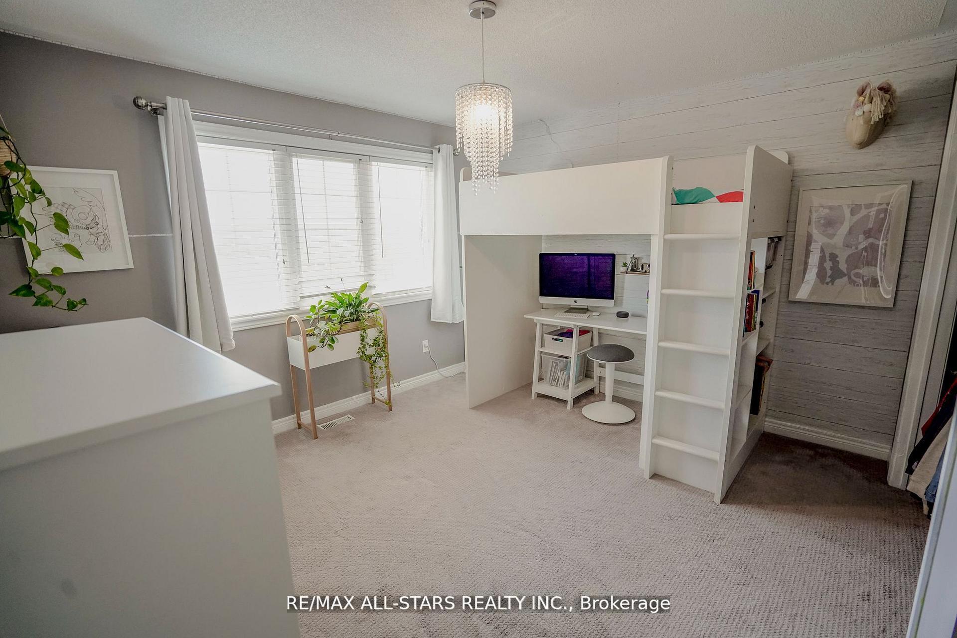 Photo 13 of 3 Furlan Court, Uxbridge — HOMEH