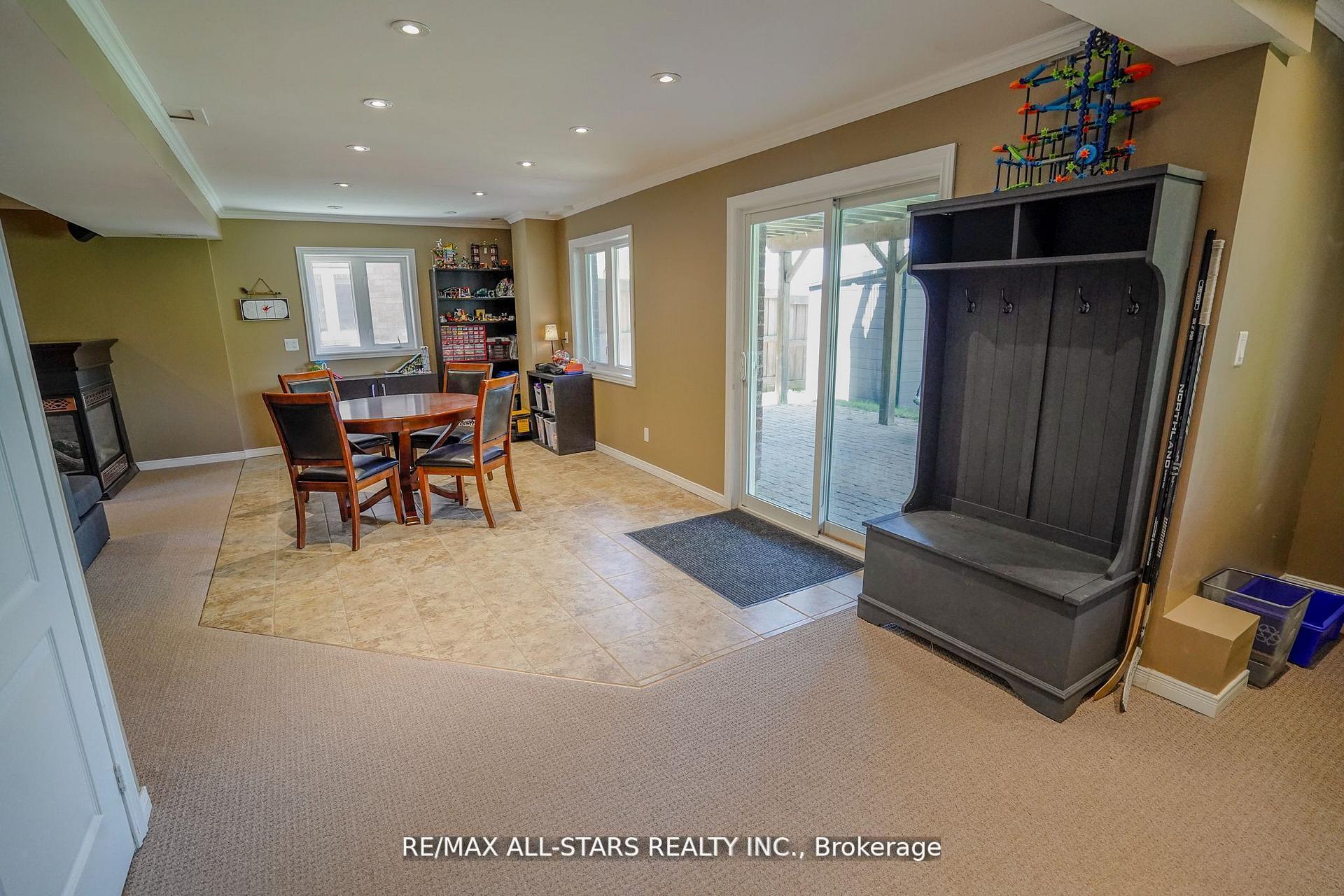 Photo 18 of 3 Furlan Court, Uxbridge — HOMEH