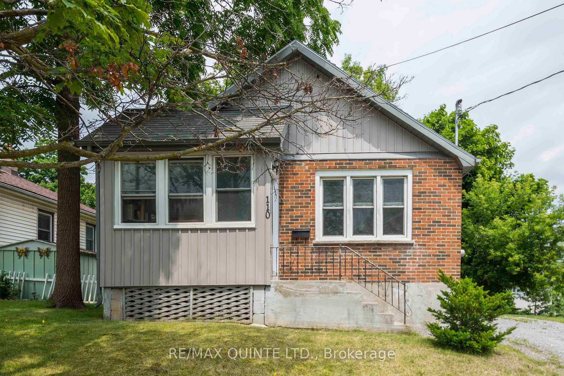 Photo 2 of 110 Moira Street W, Belleville, Belleville Ward — HOMEH