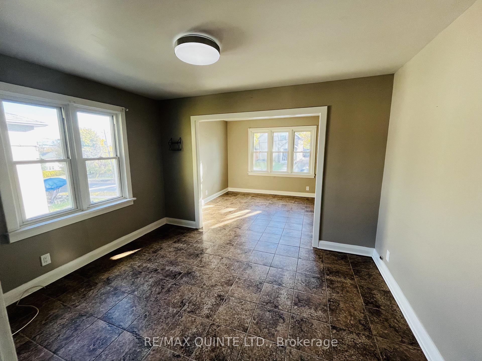 Photo 5 of 110 Moira Street W, Belleville, Belleville Ward — HOMEH