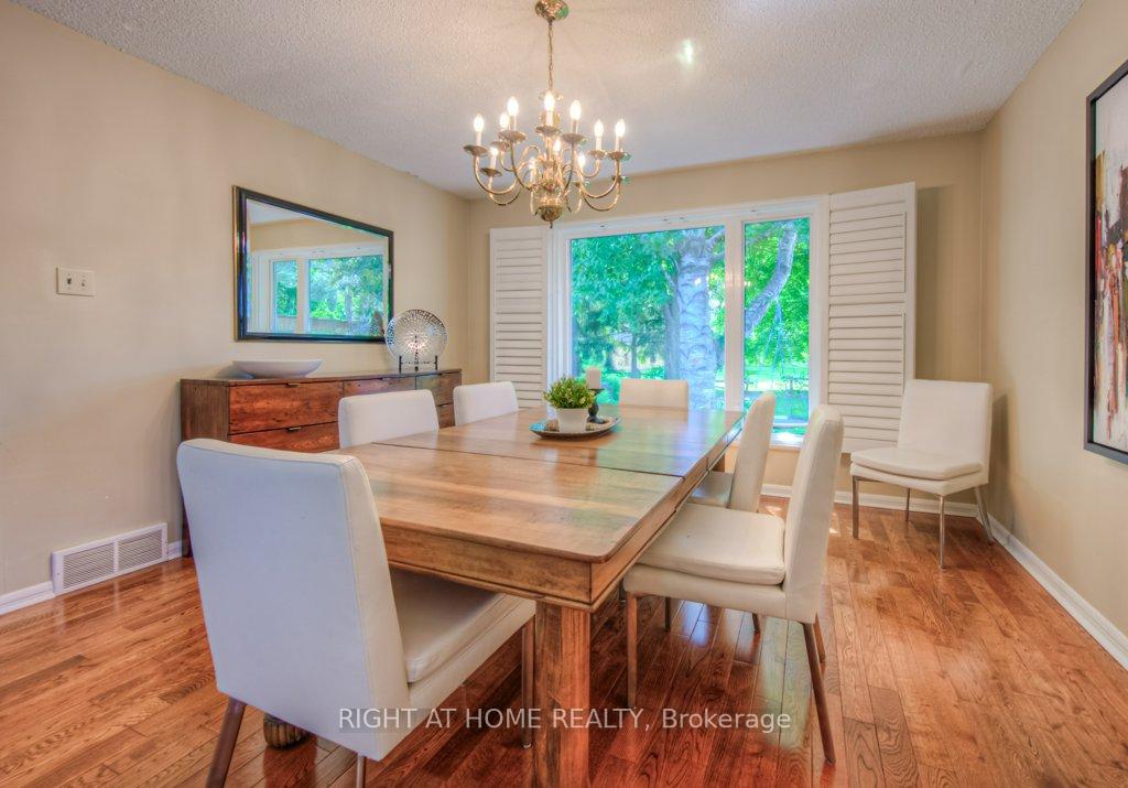 Photo 15 of 17 Post Horn Place, Waterloo — HOMEH