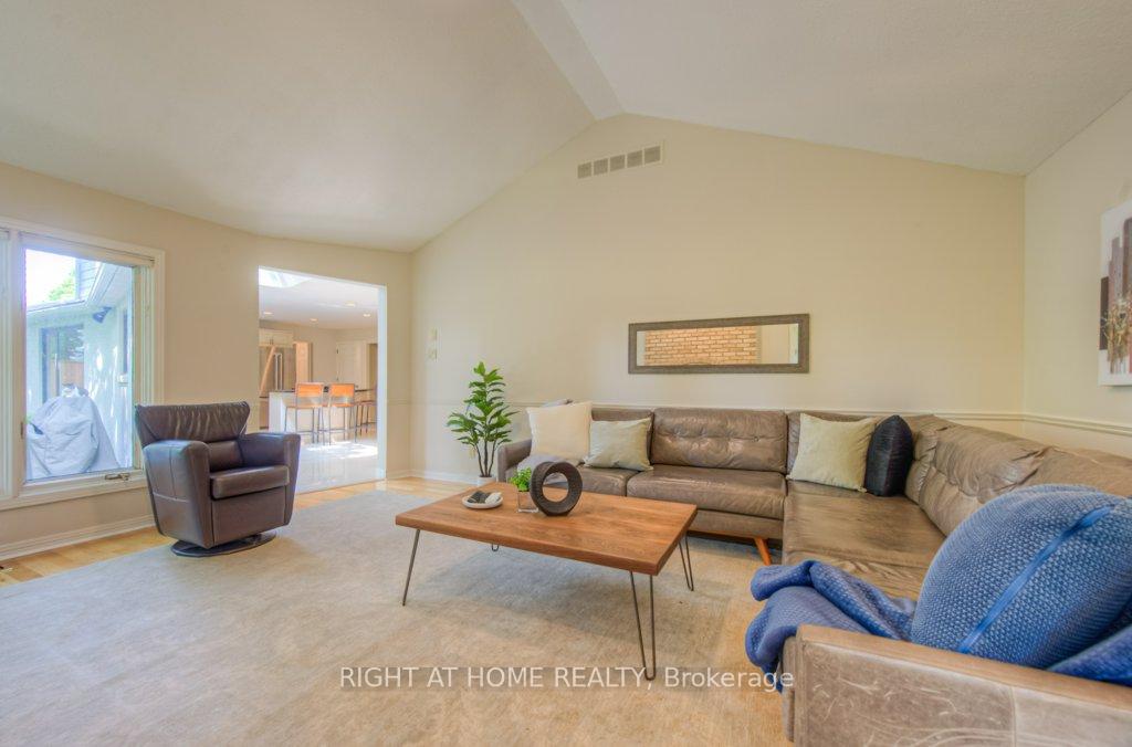 Photo 25 of 17 Post Horn Place, Waterloo — HOMEH