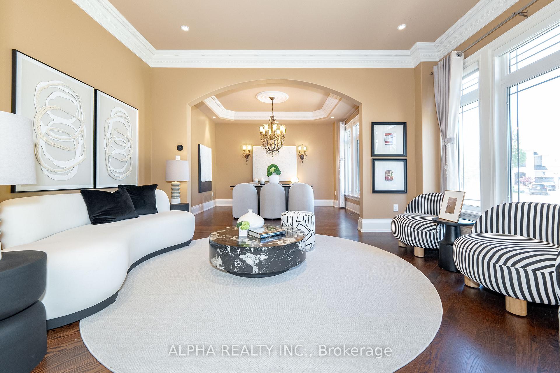 Photo 6 of 15 Bute Court, Vaughan, Maple — HOMEH