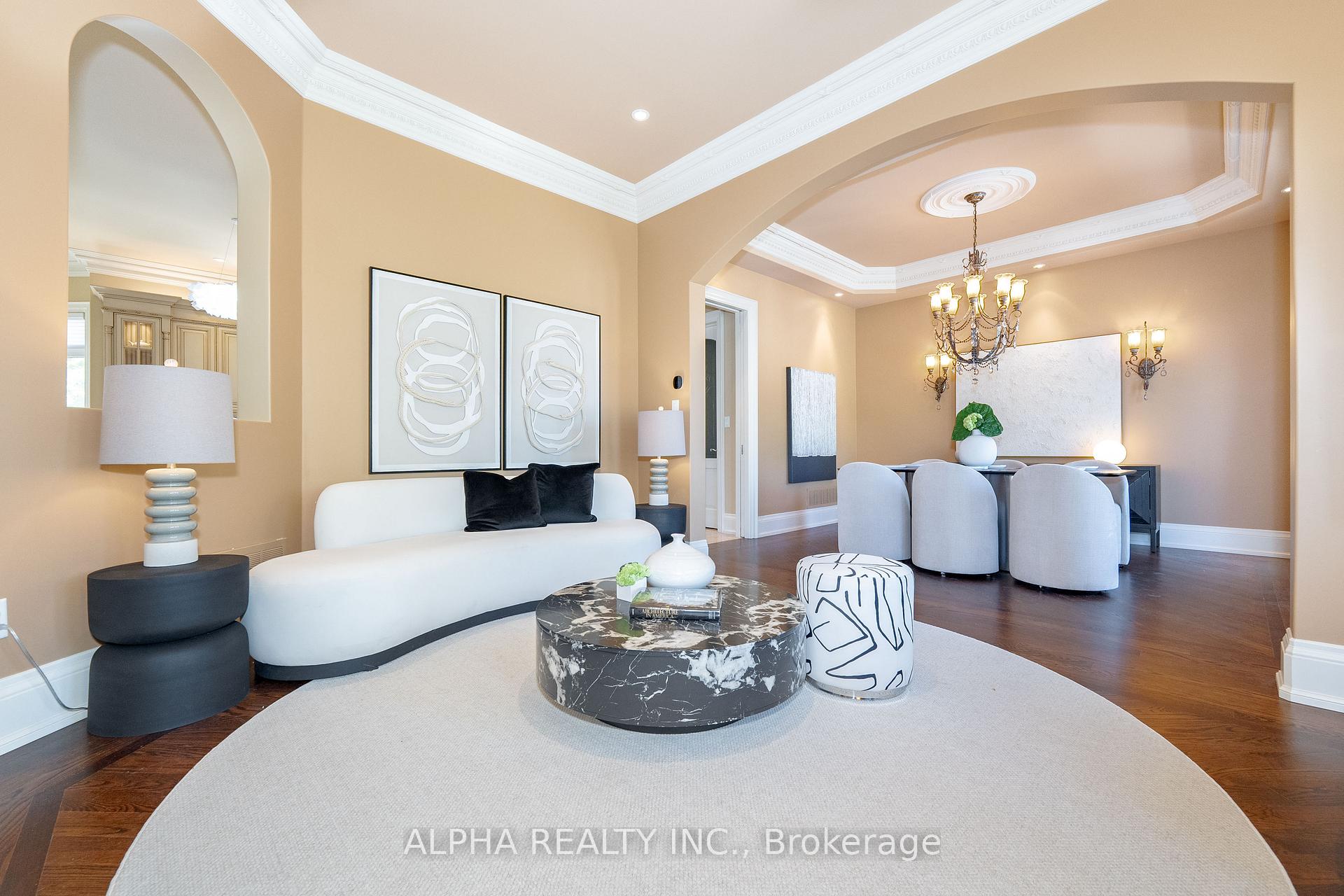 Photo 8 of 15 Bute Court, Vaughan, Maple — HOMEH