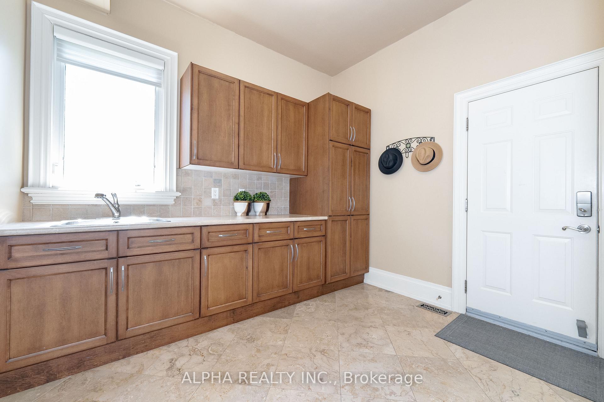 Photo 22 of 15 Bute Court, Vaughan, Maple — HOMEH
