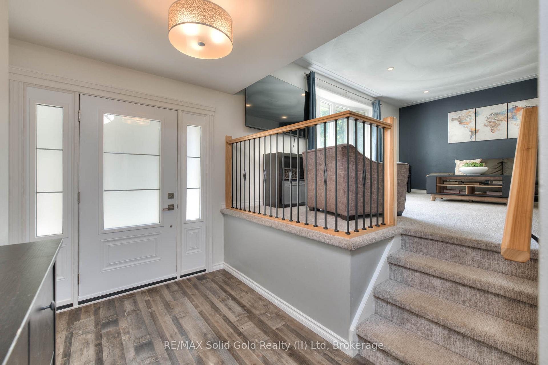 Photo 8 of 11 Reiner Crescent, Wellesley — HOMEH